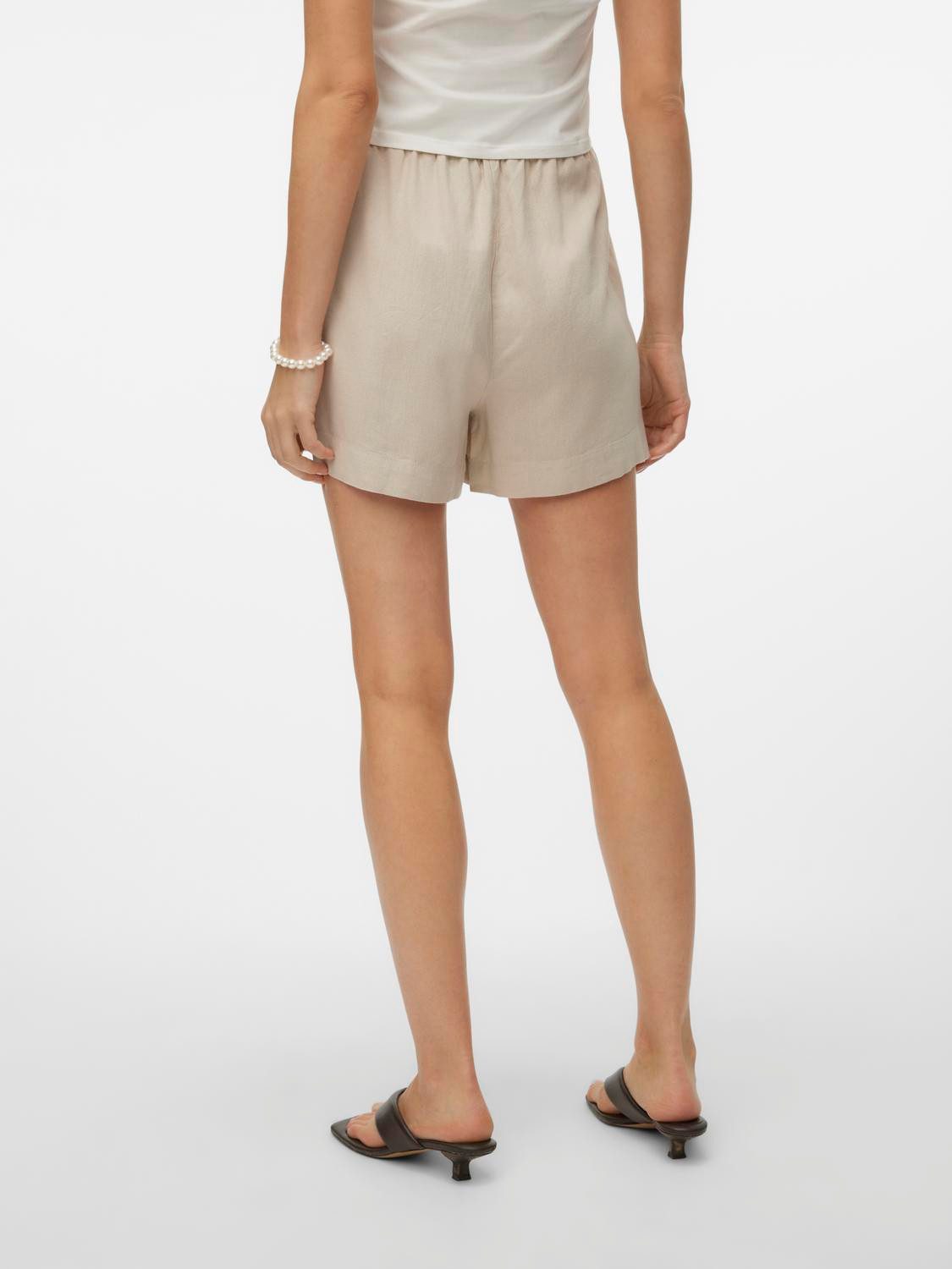 Vero Moda Short VMMYMILO HW PAPERBAG SHORTS WVN GA
