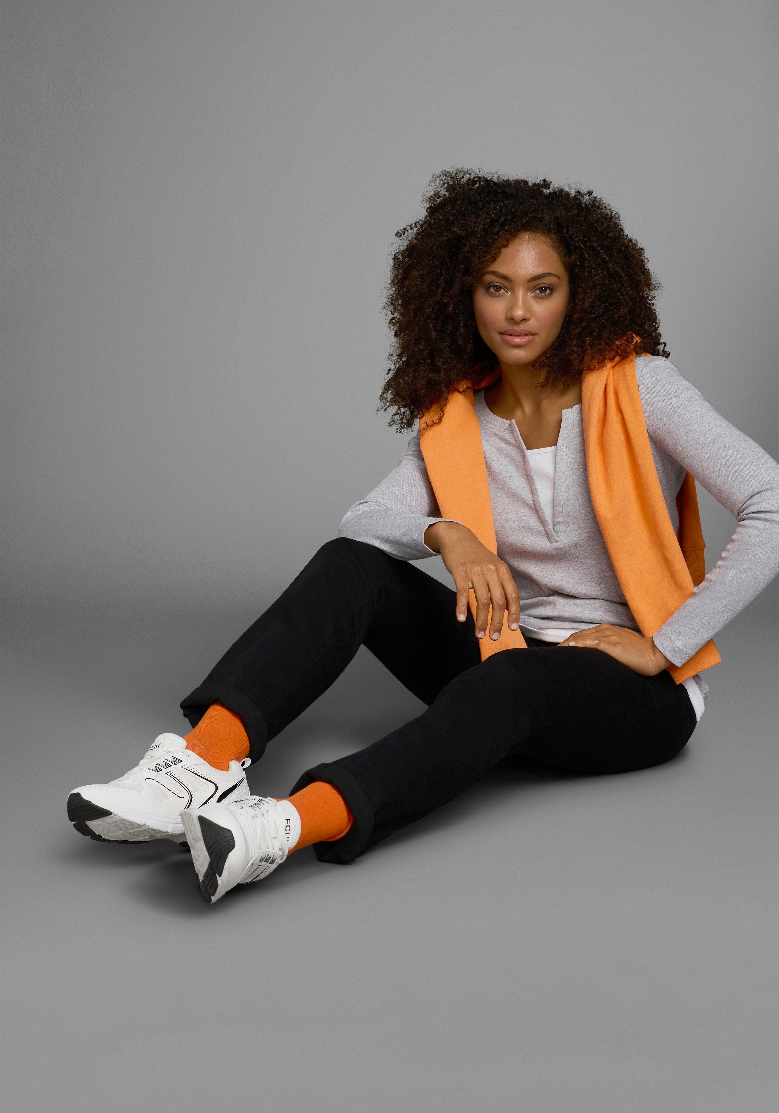 Flashlights 2-in-1-shirt met lange mouwen figuurvolgende pasvorm, ronde hals, elastisch materiaal