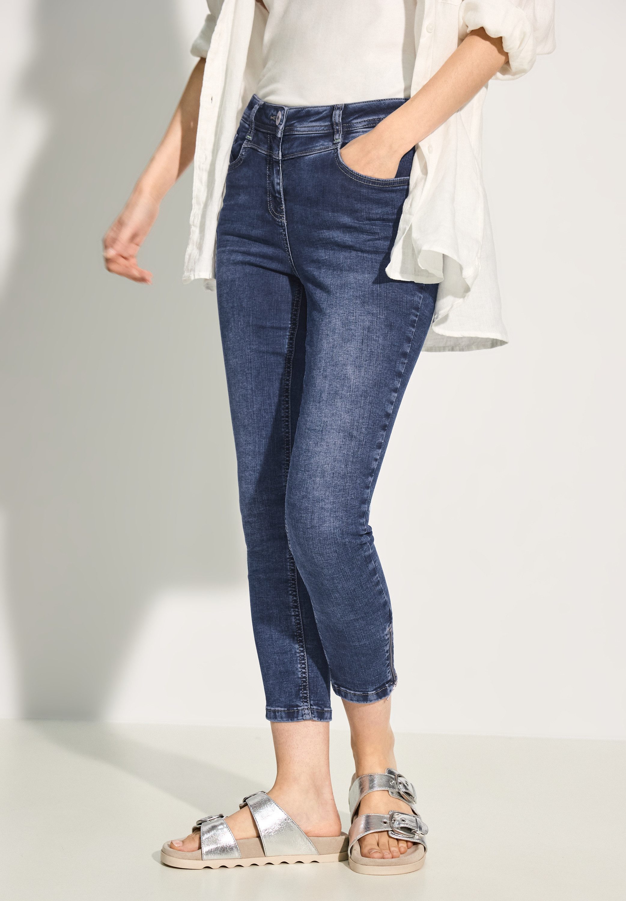 Cecil Slim fit jeans Vicky met rits op de broekspijp