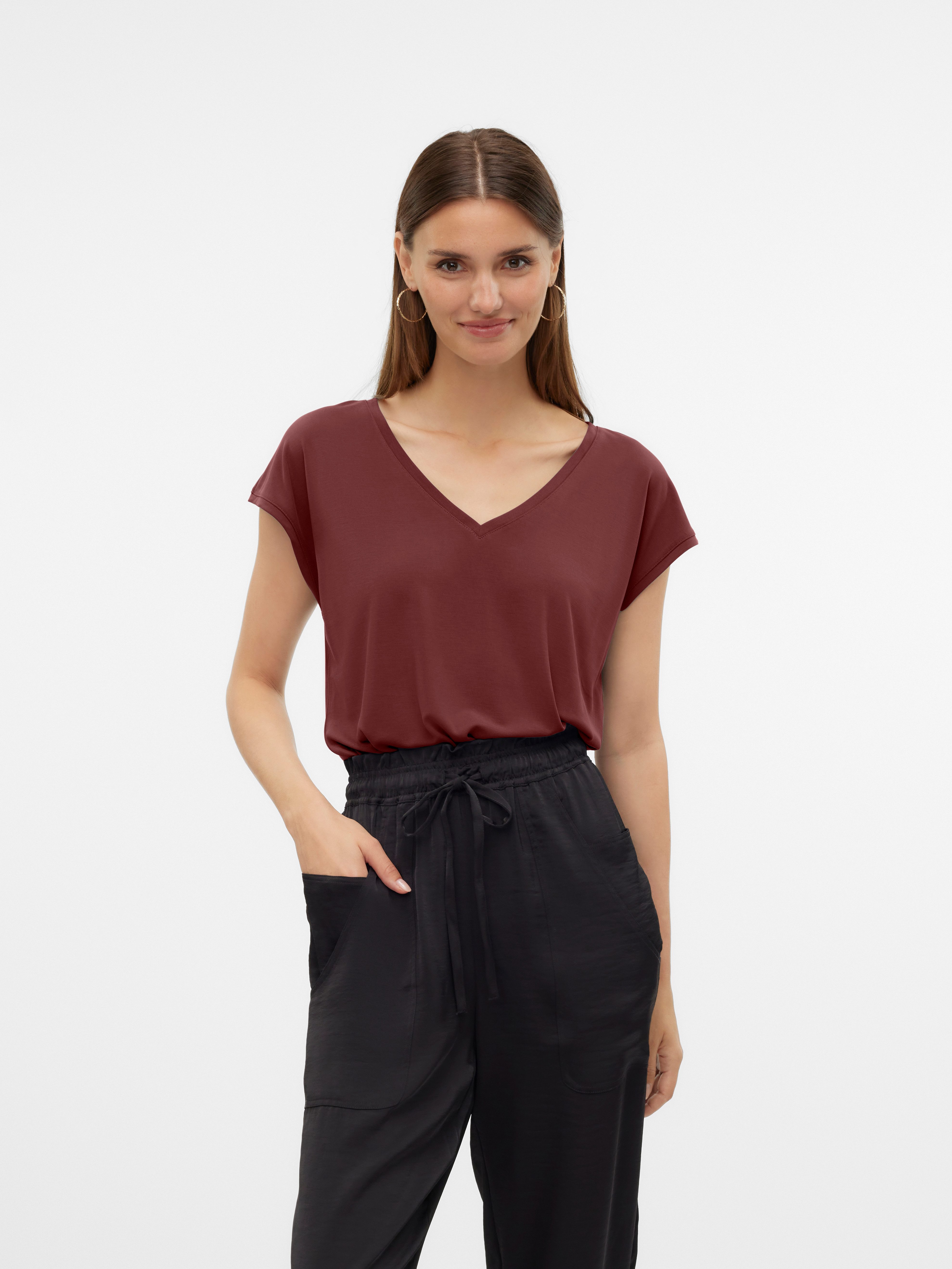 Vero Moda Shirt met V-hals VMFILLI SS V-NECK TEE GA NOOS in een materialenmix met tencel™ modal