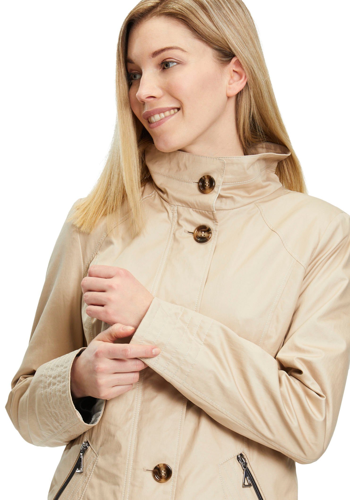 Gil Bret Outdoorjack met knoopsluiting