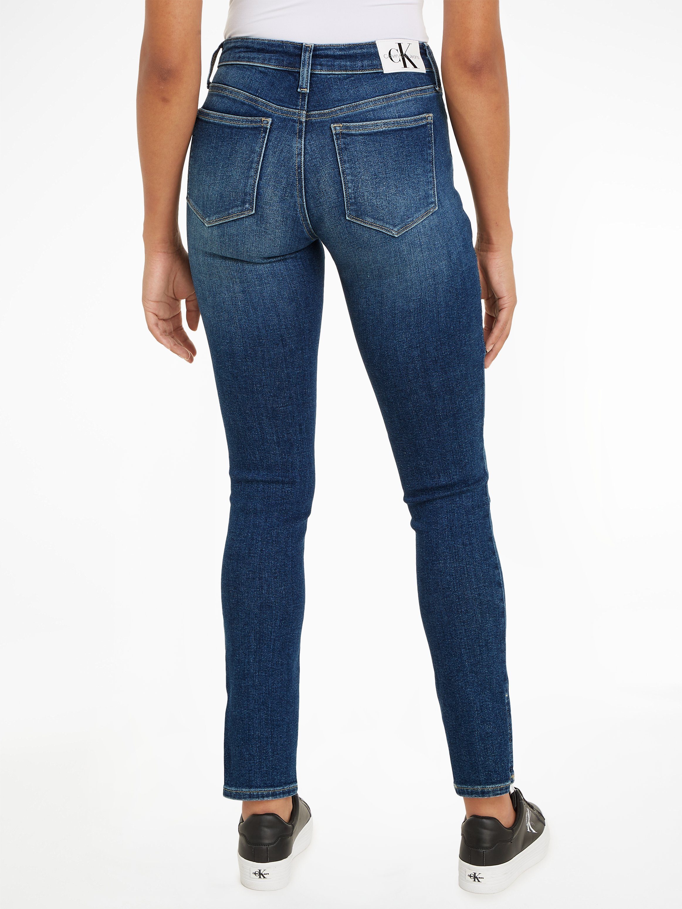 Calvin Klein Skinny fit jeans Mid rise skinny in een klassiek 5-pocketsmodel