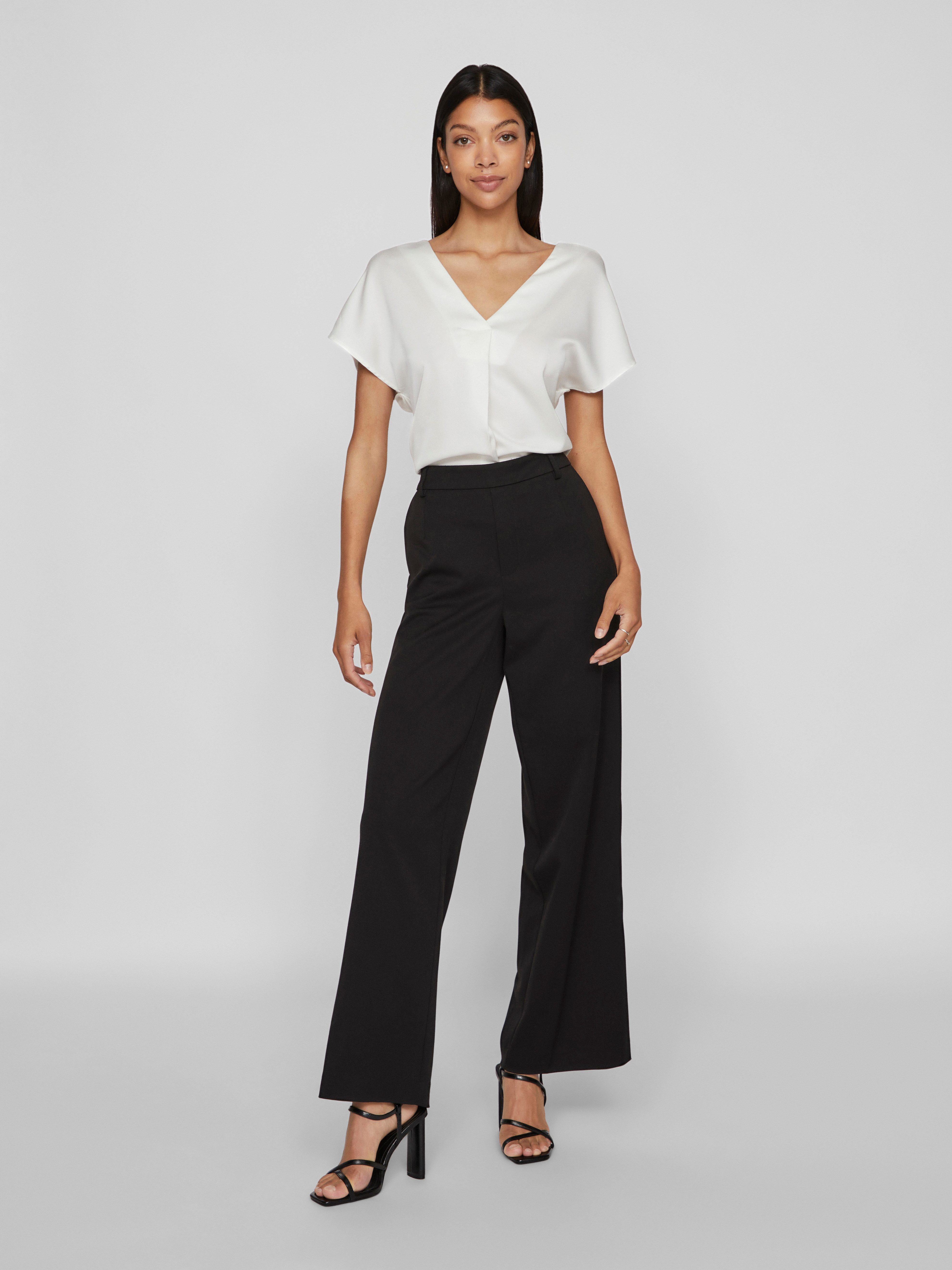Vila Shirt met V-hals VIELLETTE V-NECK S S SATIN TOP NOOS