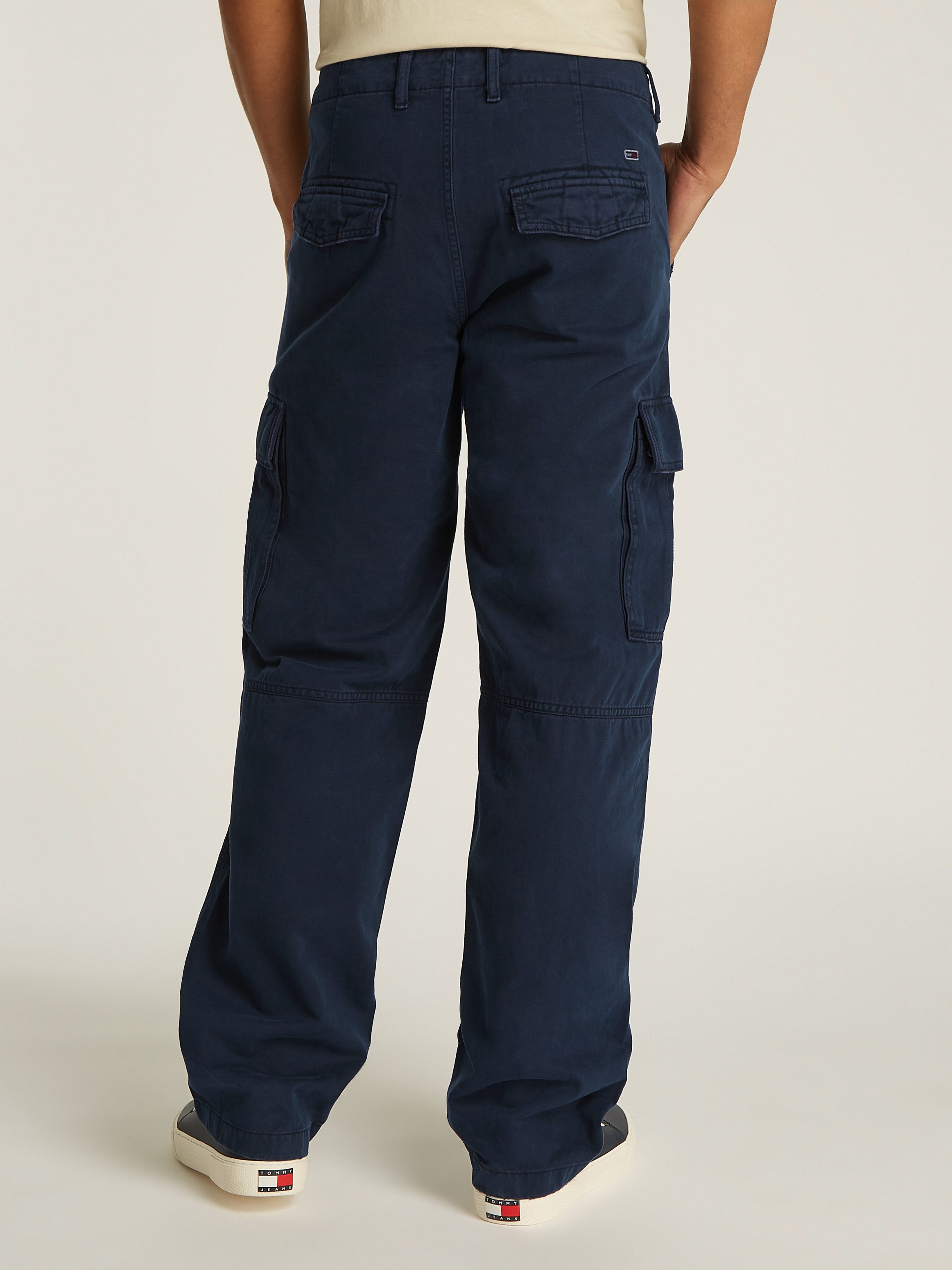 TOMMY JEANS Cargobroek TJM AUSTIN CARGO met geborduurd logo