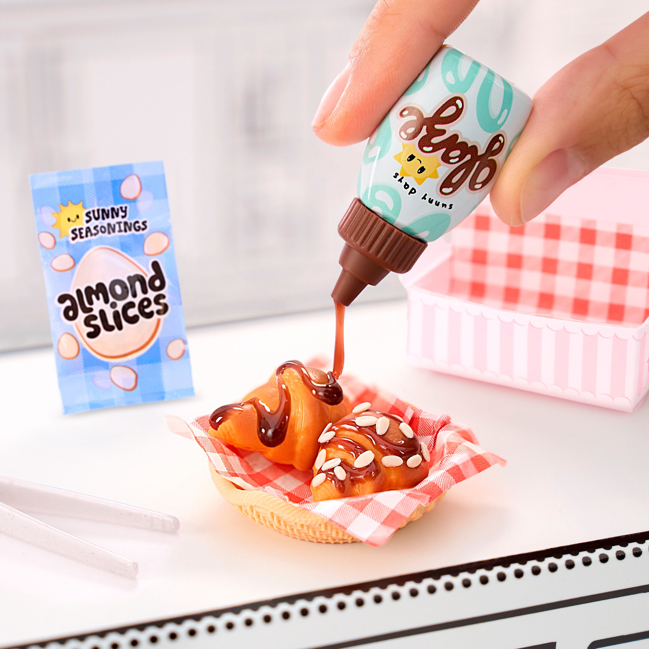 MGA Knutselset MGA's Miniverse - Make It Mini Foods: Cafe in PDQ Series 4