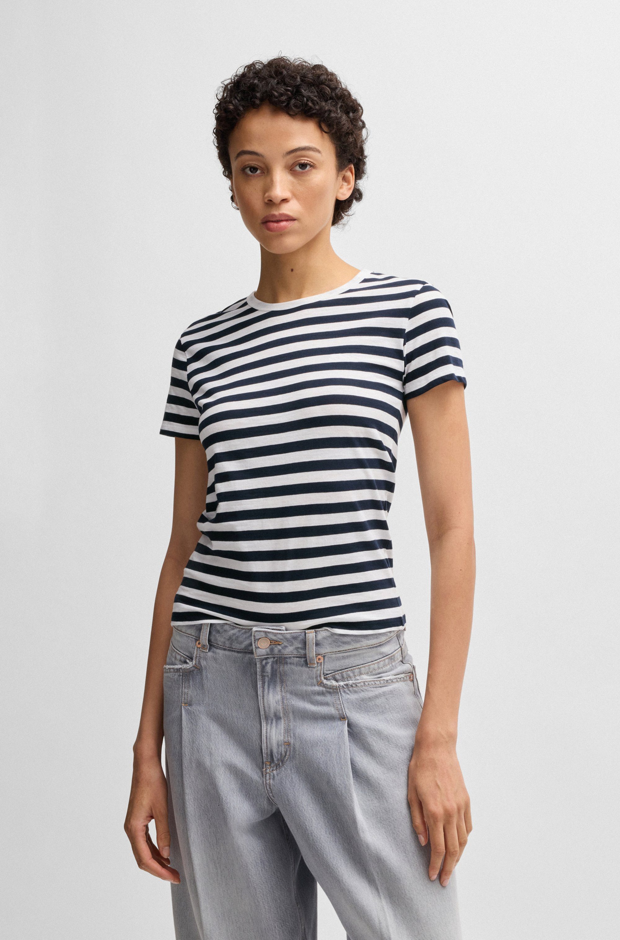 Boss Orange T-shirt Esla Striped Premium Damesmode Premium damesmode, in gestreept ontwerp