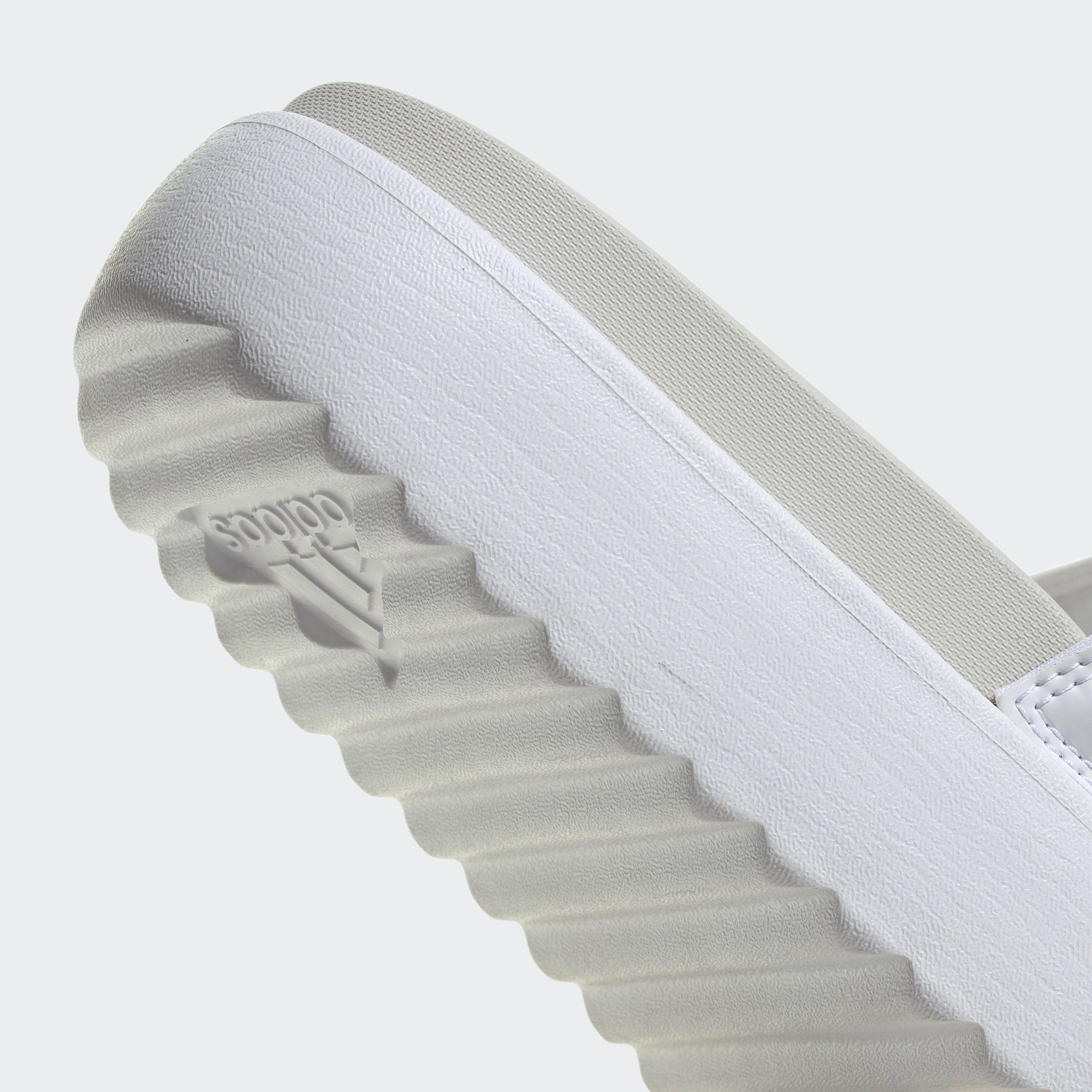 adidas Sportswear Badslippers Platform adilette
