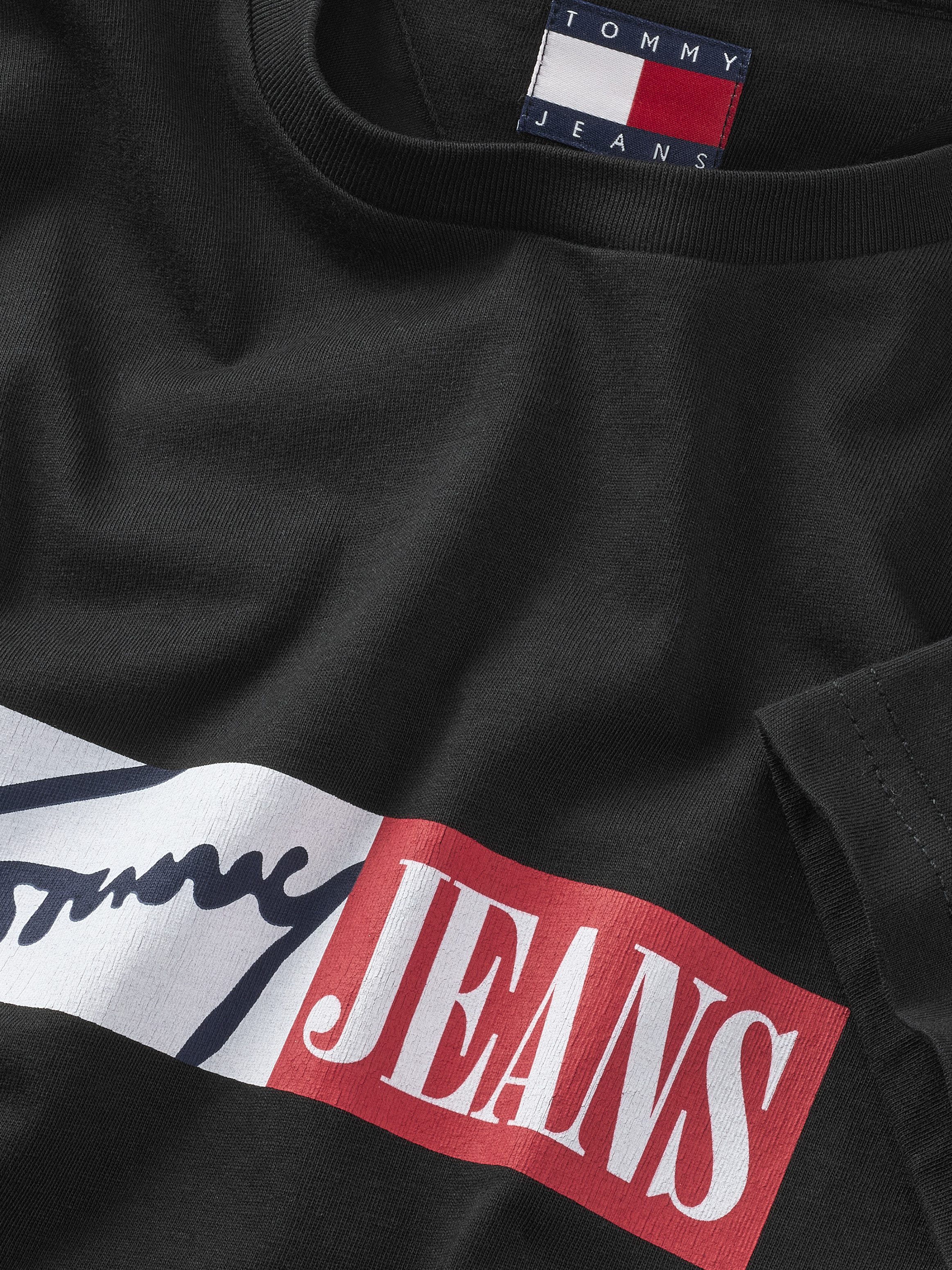 Tommy Jeans Plus Shirt met ronde hals TJM SLIM ENTRY GRAPHIC TEE EXT in grote maten met logo-borduursel op de mouw