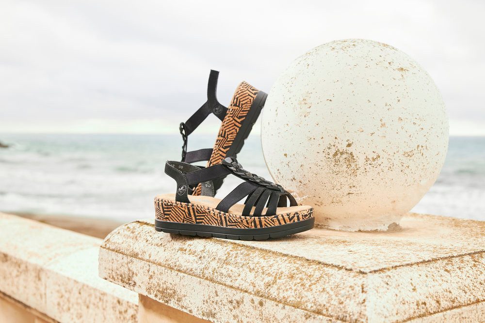 Rieker Plateausandaaltjes Zomerschoen, vakantieschoen, sandalette met decoratief sieraandeel