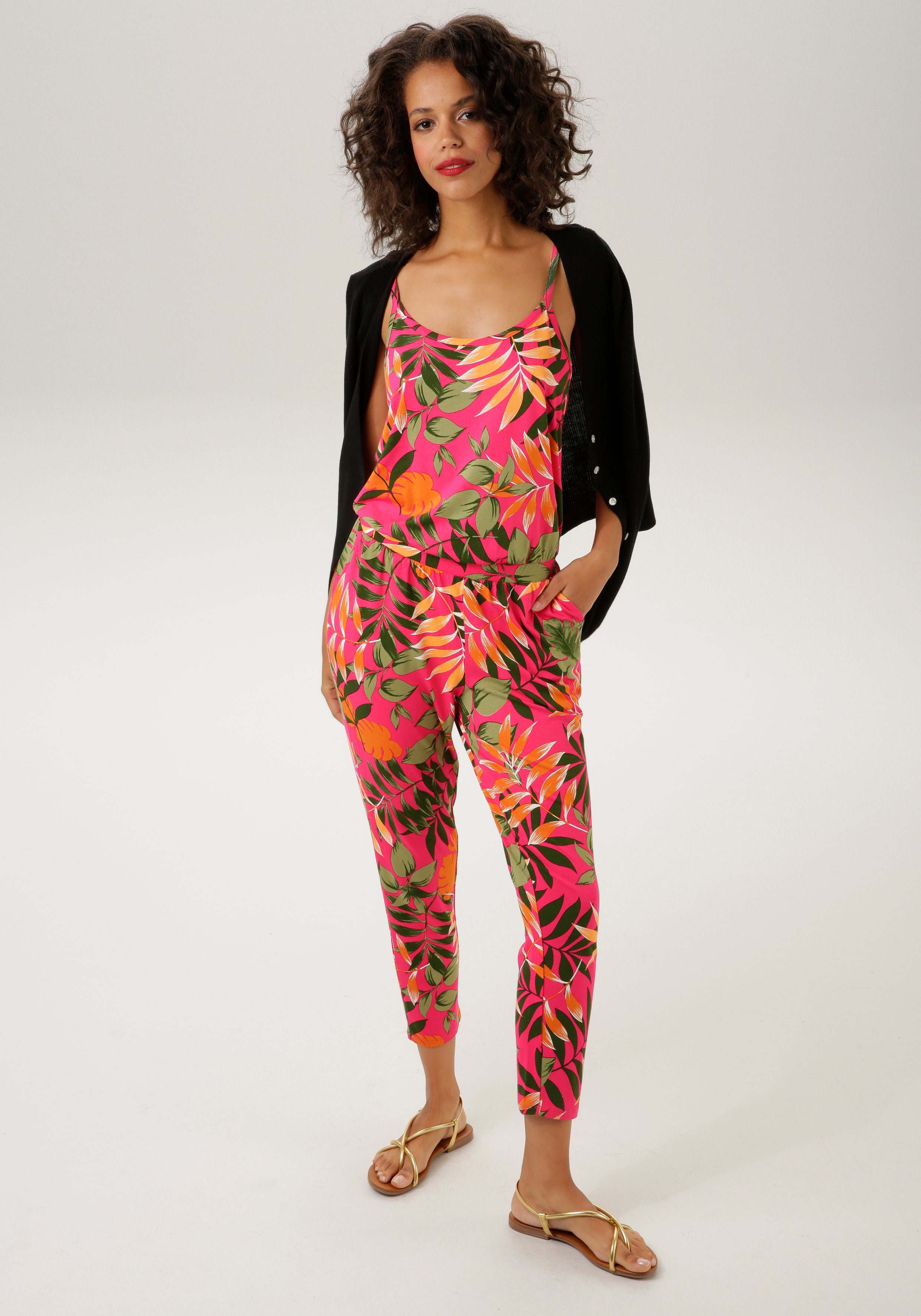 Aniston CASUAL Jumpsuit met kleurrijke royale bladeren gedessineerd