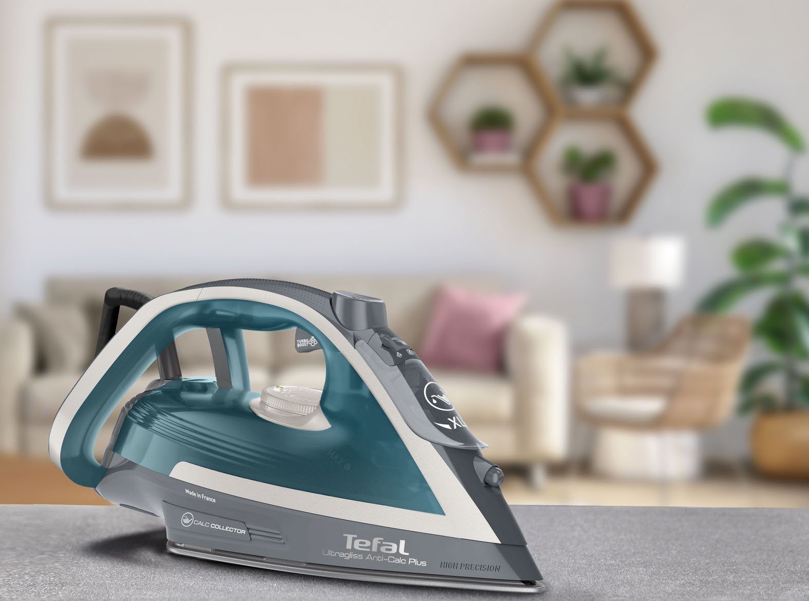 Tefal Stoomstrijkijzer Ultragliss Plus FV6842, 2800 W, afneembare kalkcollector, 50 g/minute continue stoomproductie, 260 g/minute stoomstoot