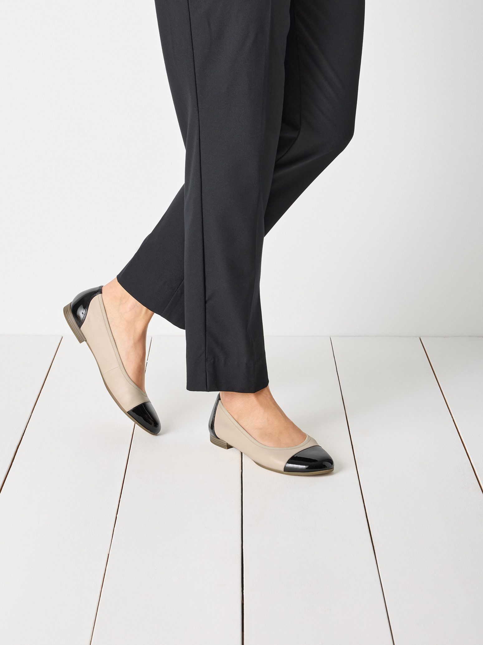 Tamaris Ballerina's , blockhak, business schoen, instapschoen met elastische afwerking