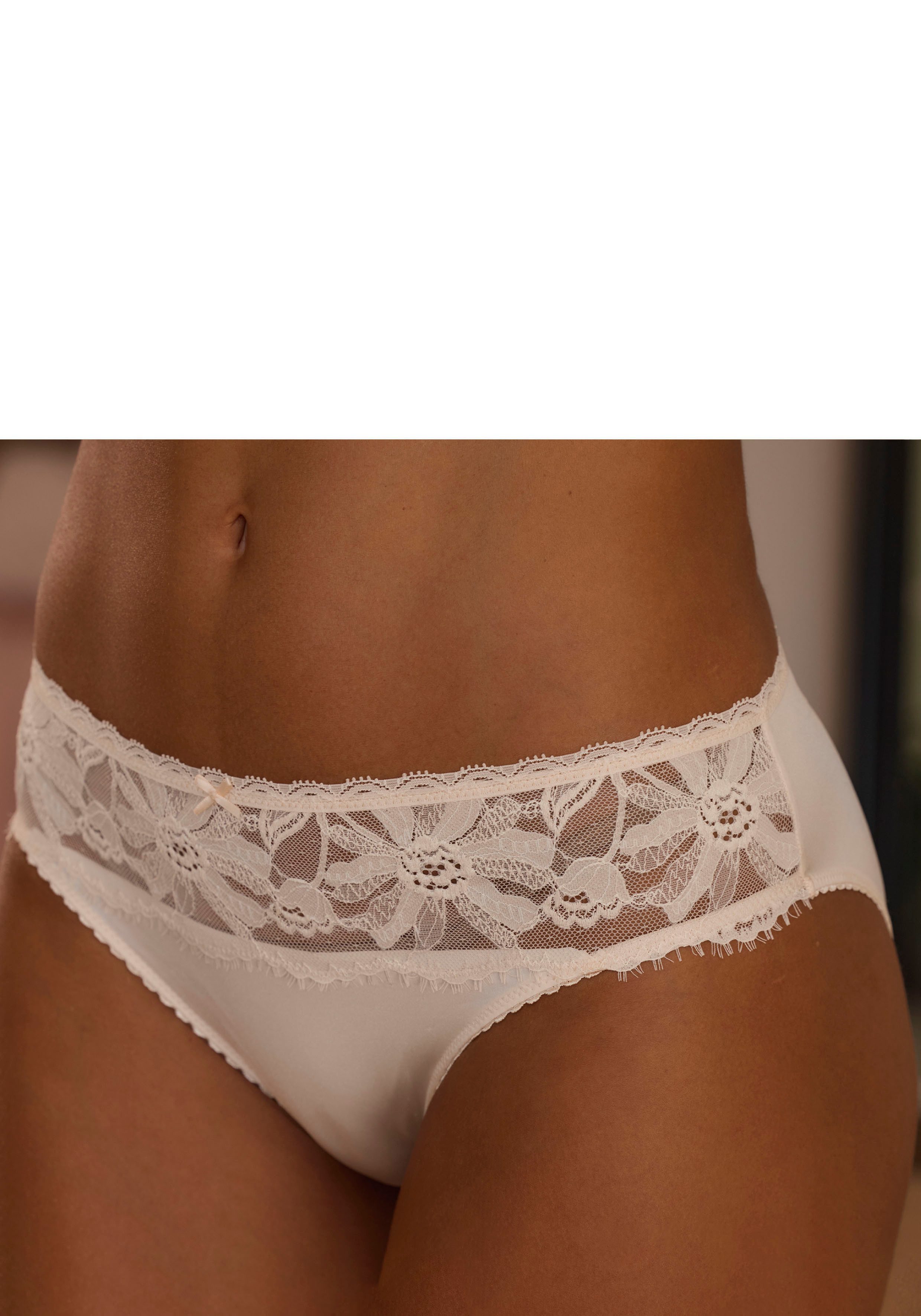 Lascana Slip met chique kanten inzetten