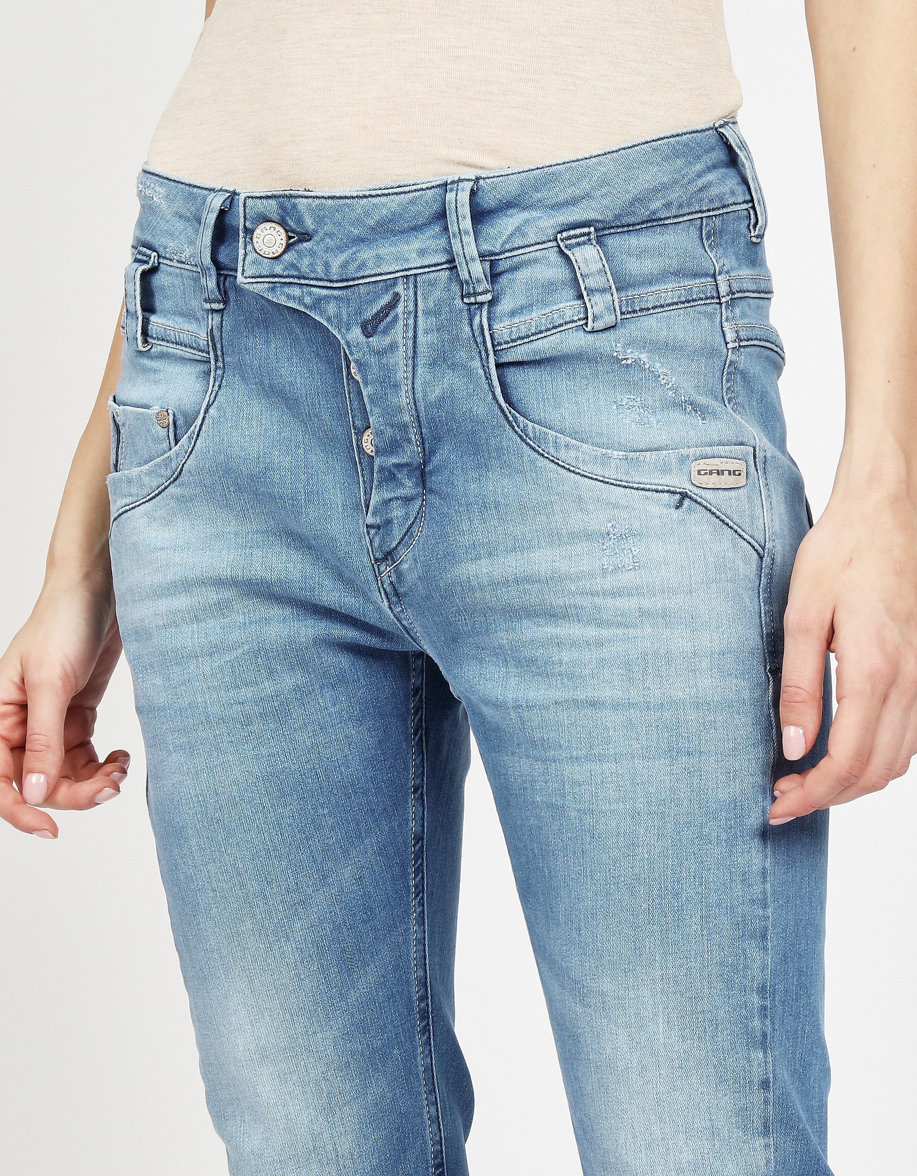 GANG Slim fit jeans 94Marge met bijzondere 4-knoopssluiting