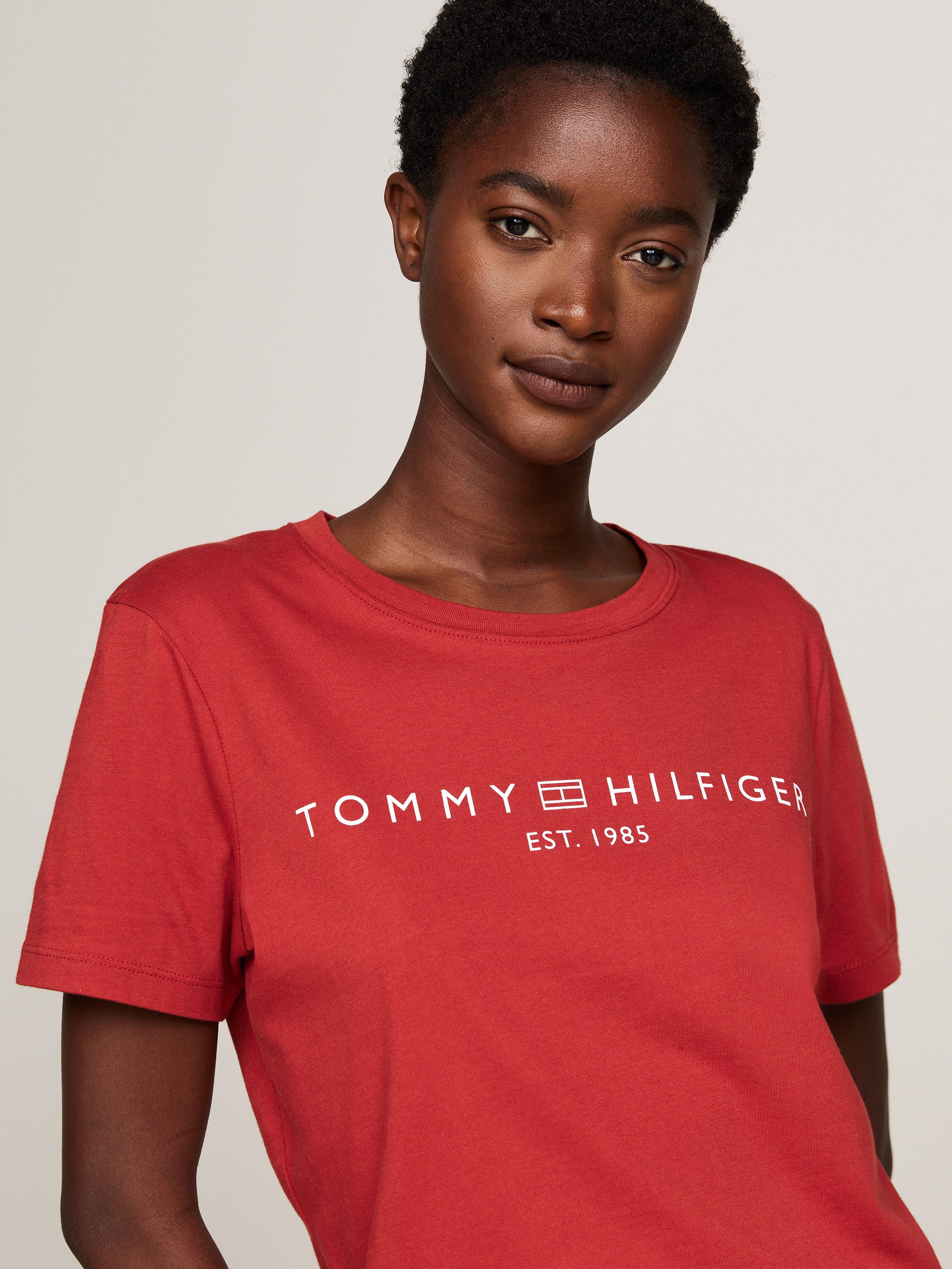 Tommy Hilfiger T-shirt REG CORP LOGO C-NK SS met een logo-opschrift