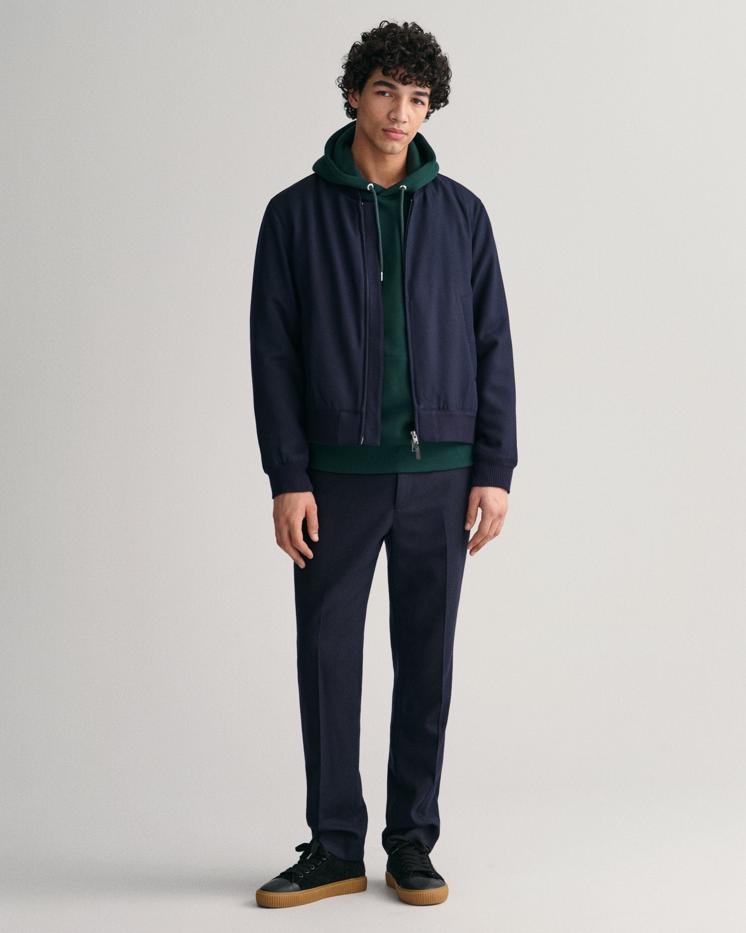 Gant Hoodie REG SHIELD HOODIE met logoborduursel op borsthoogte