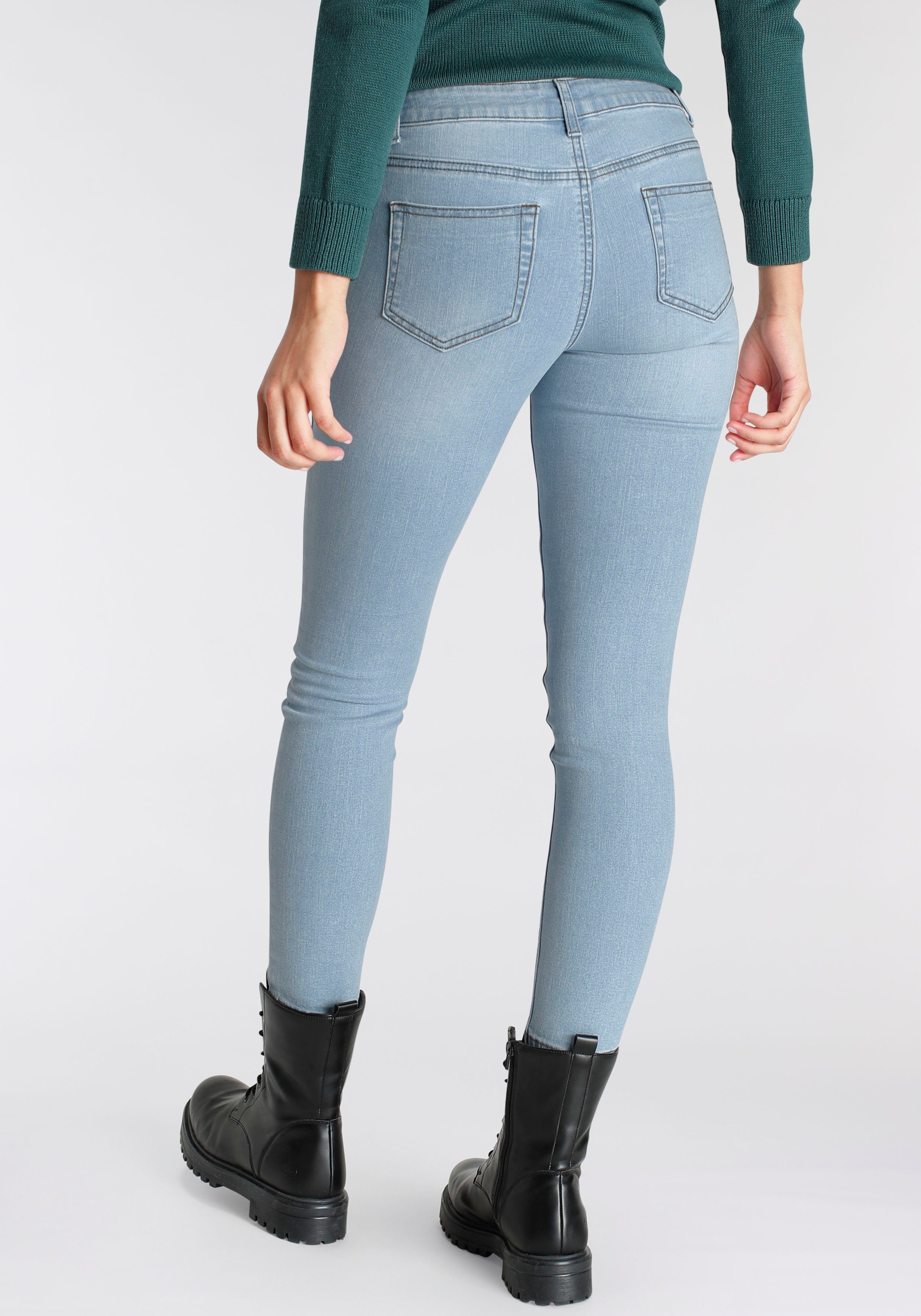 Arizona 7/8 jeans Met geren extra-strakke snit, used-look-wassing, lage taille
