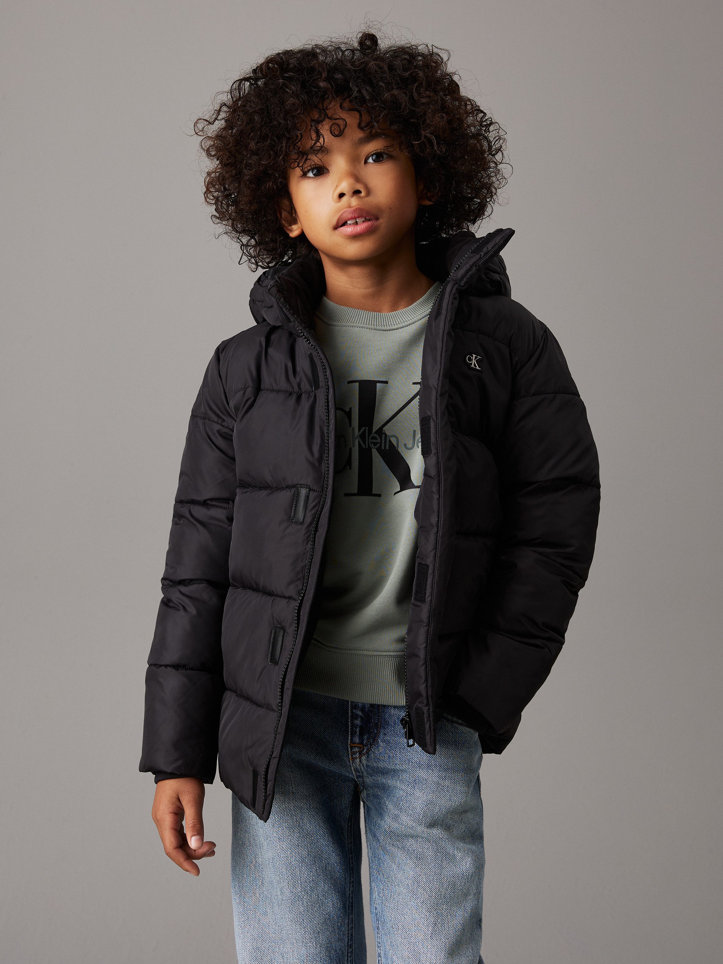Calvin Klein Winterjack ESSENTIAL PUFFER JACKET voor kinderen tot 16 jaar en calvin klein merklabel