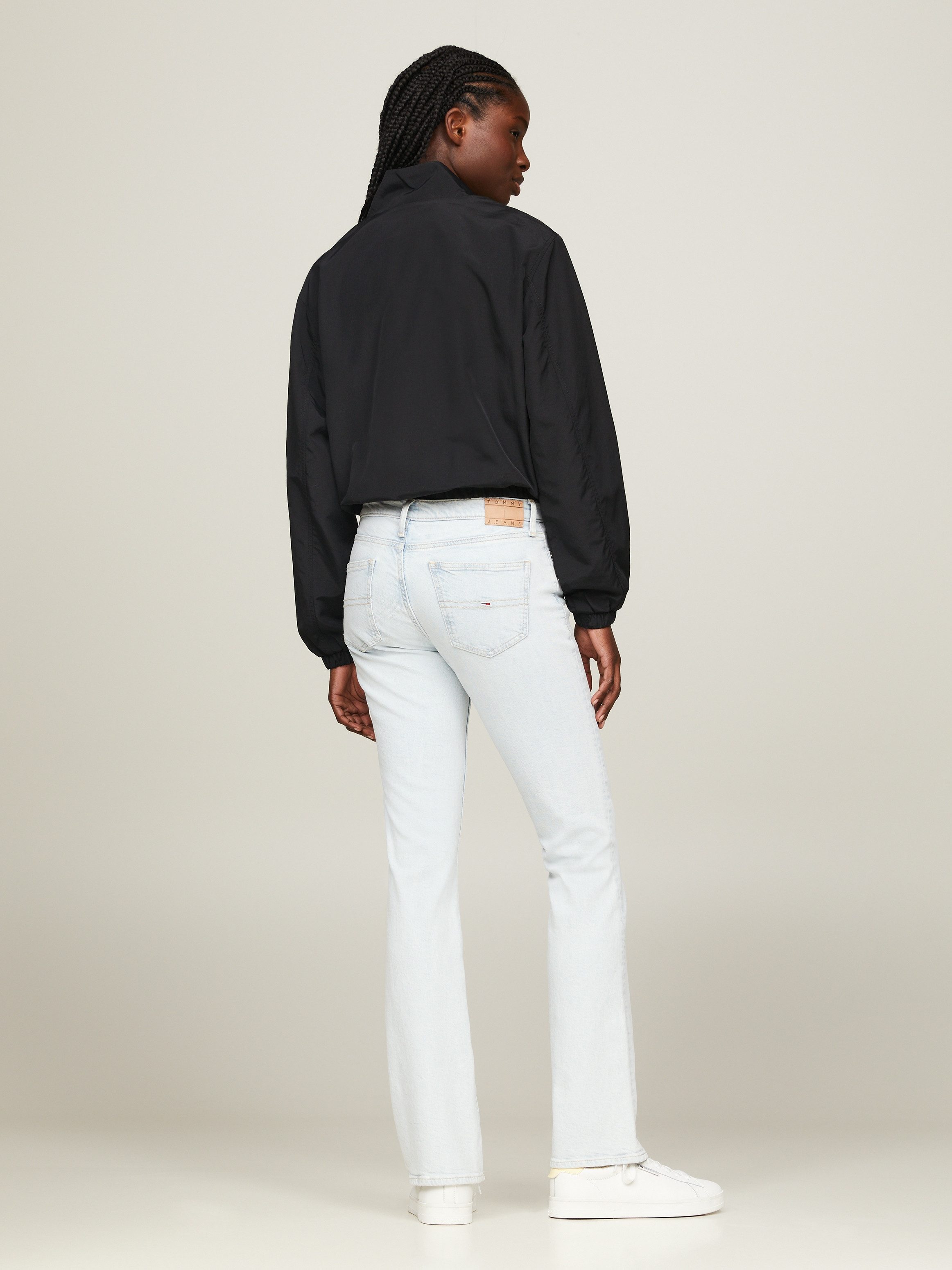 TOMMY JEANS Bootcut jeans Maddie met tommy jeans merklabel & badge