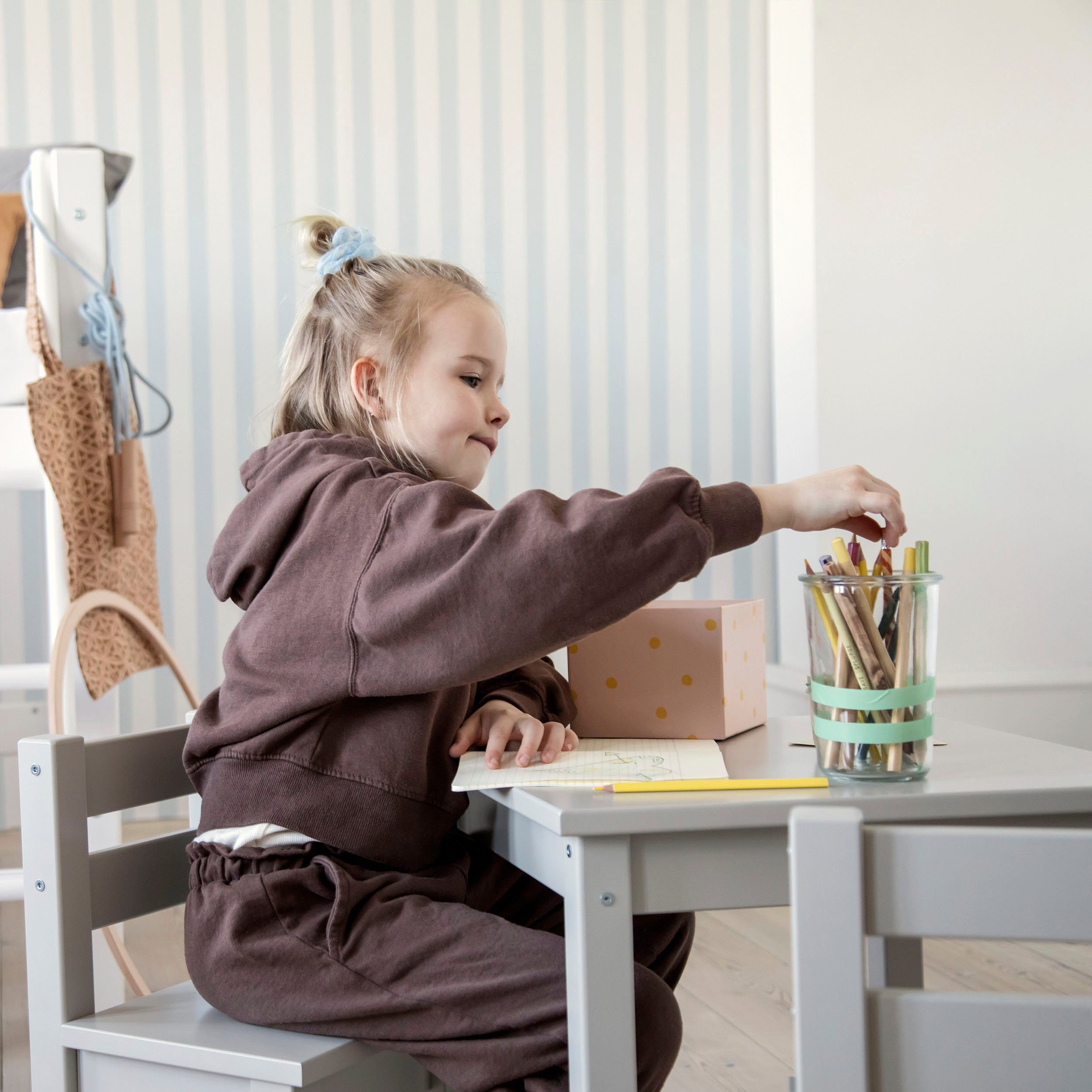 Hoppekids Kinderzithoek MADS kinderzithoek in vele kleuren, met twee stoelen (set, 3-delig)