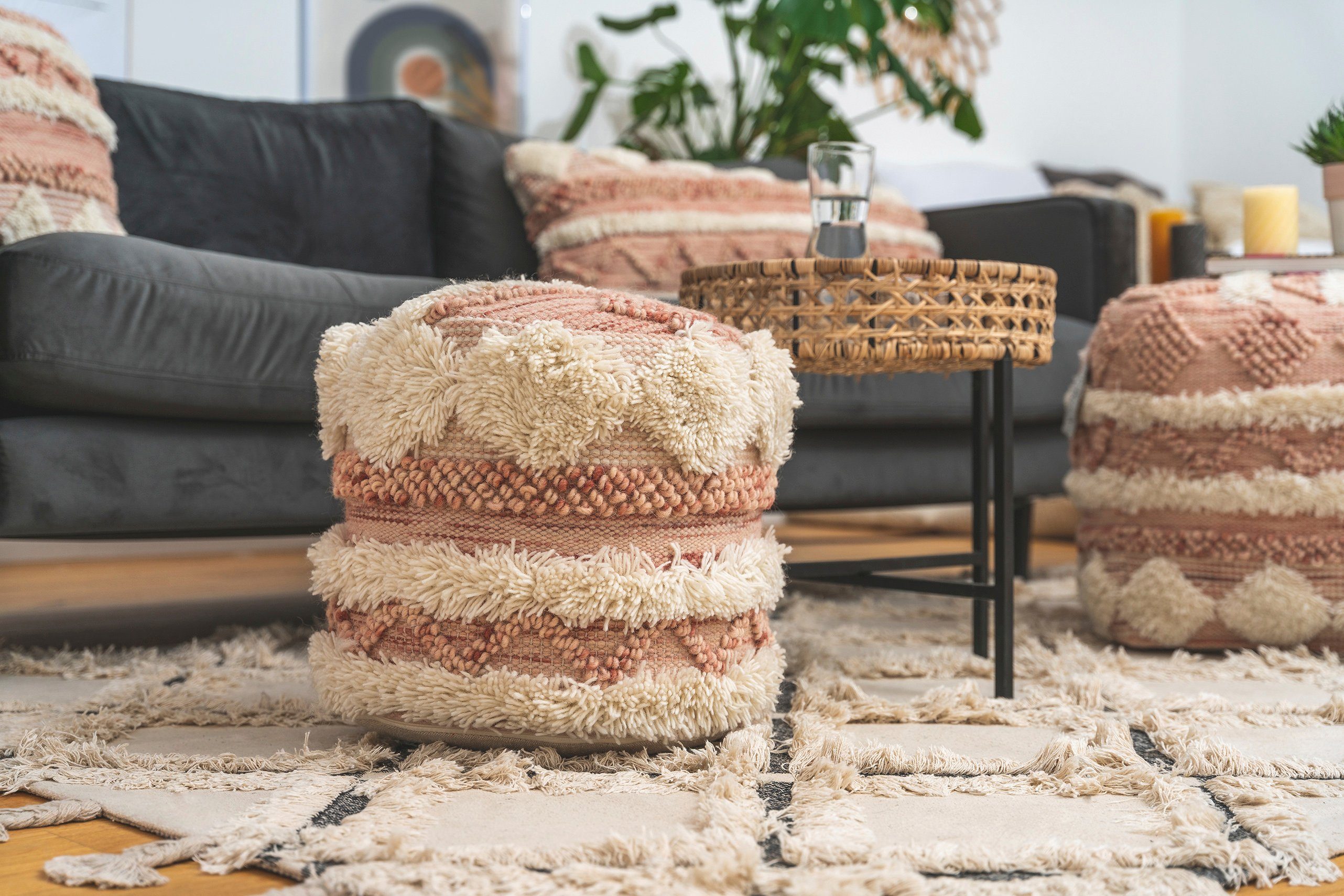 Kayoom Poef Bohist 225 35cm x 35cm, Structuren met franjes en kwasten handgemaakt, uniek, zeer goed te combineren, veelzijdig in gebruik (1 stuk)