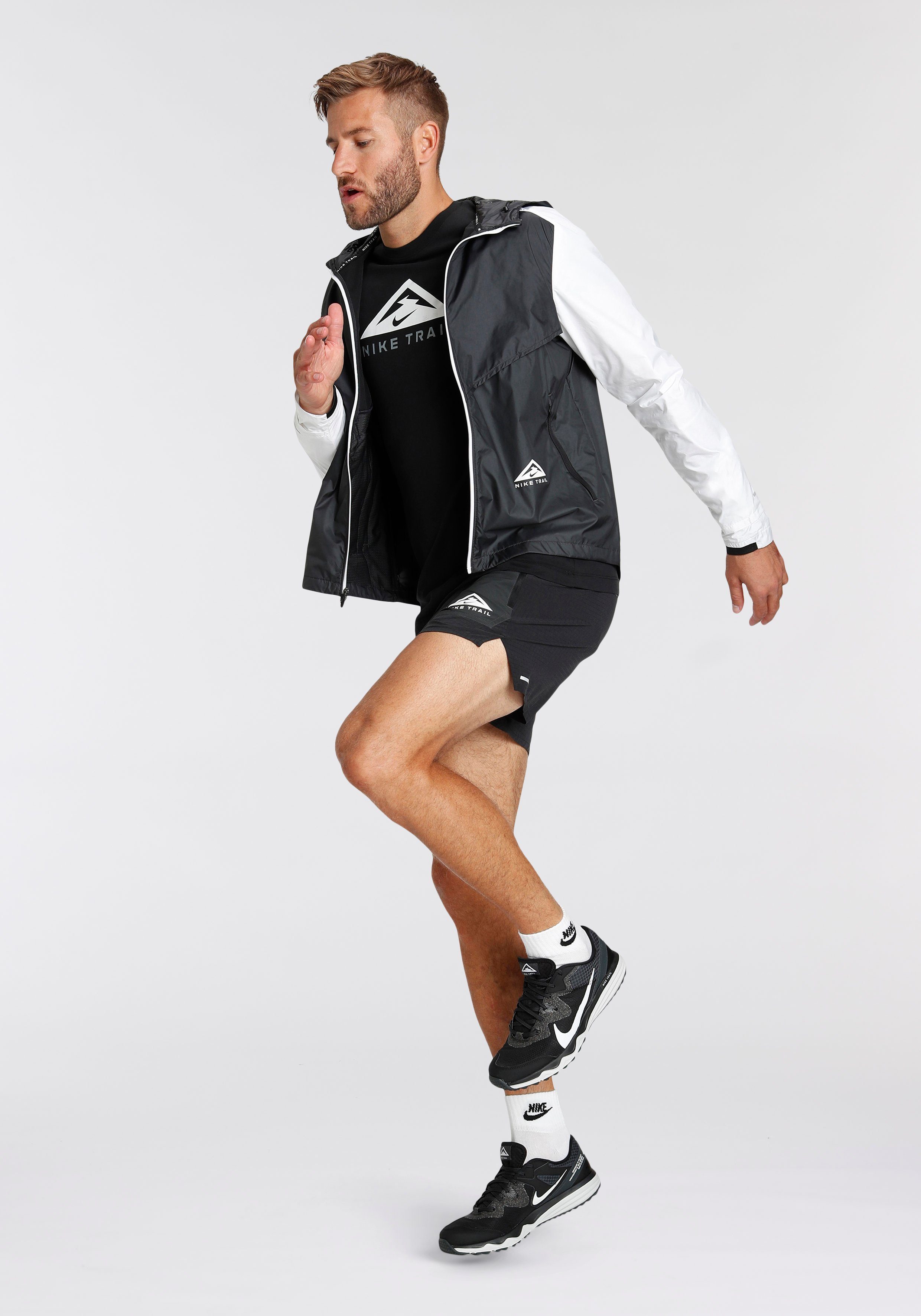 nike windrunner running