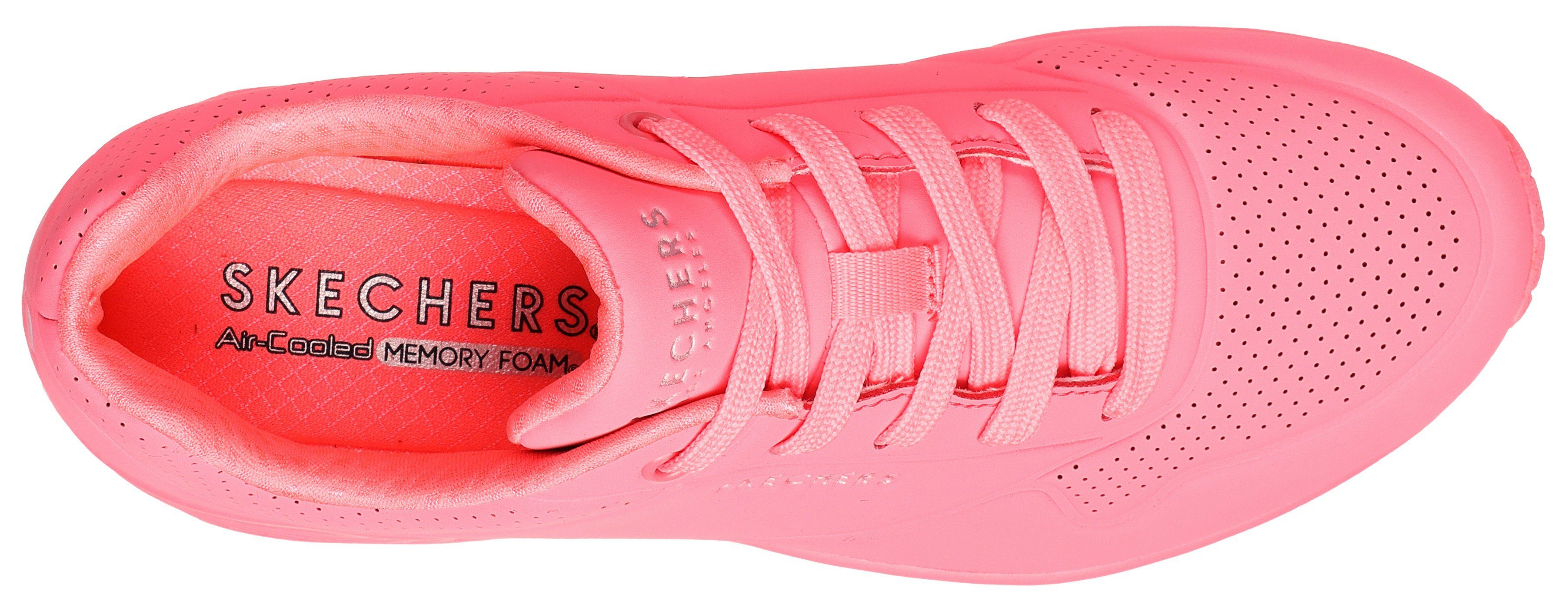 Skechers Sneakers met sleehak Uno - Stand on Air , Vrijetijdsschoen, lage schoen, veterschoen met fijne perforatie