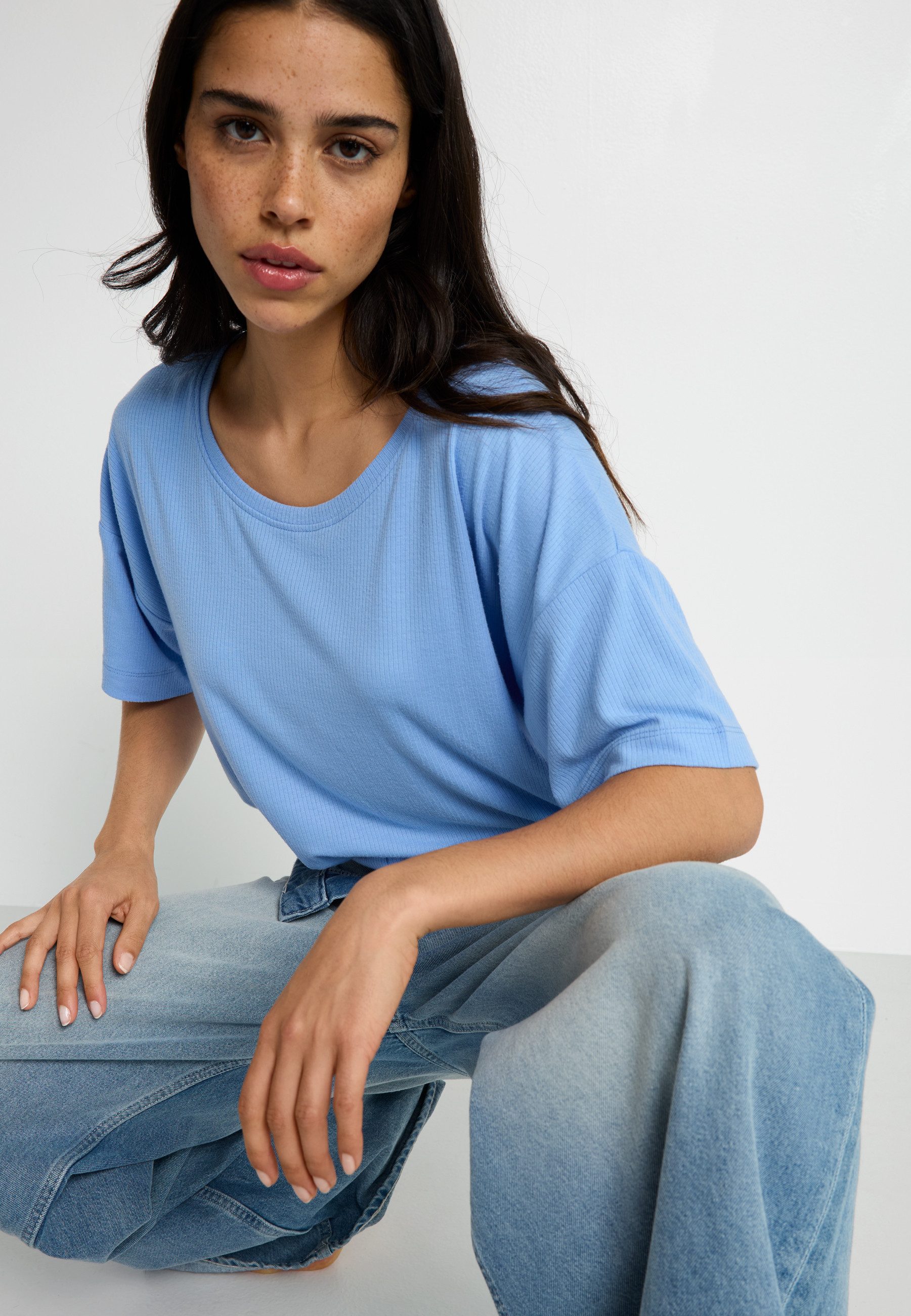 LSCN by LASCANA Shortama met kleine sierknoopsluiting (2-delig)