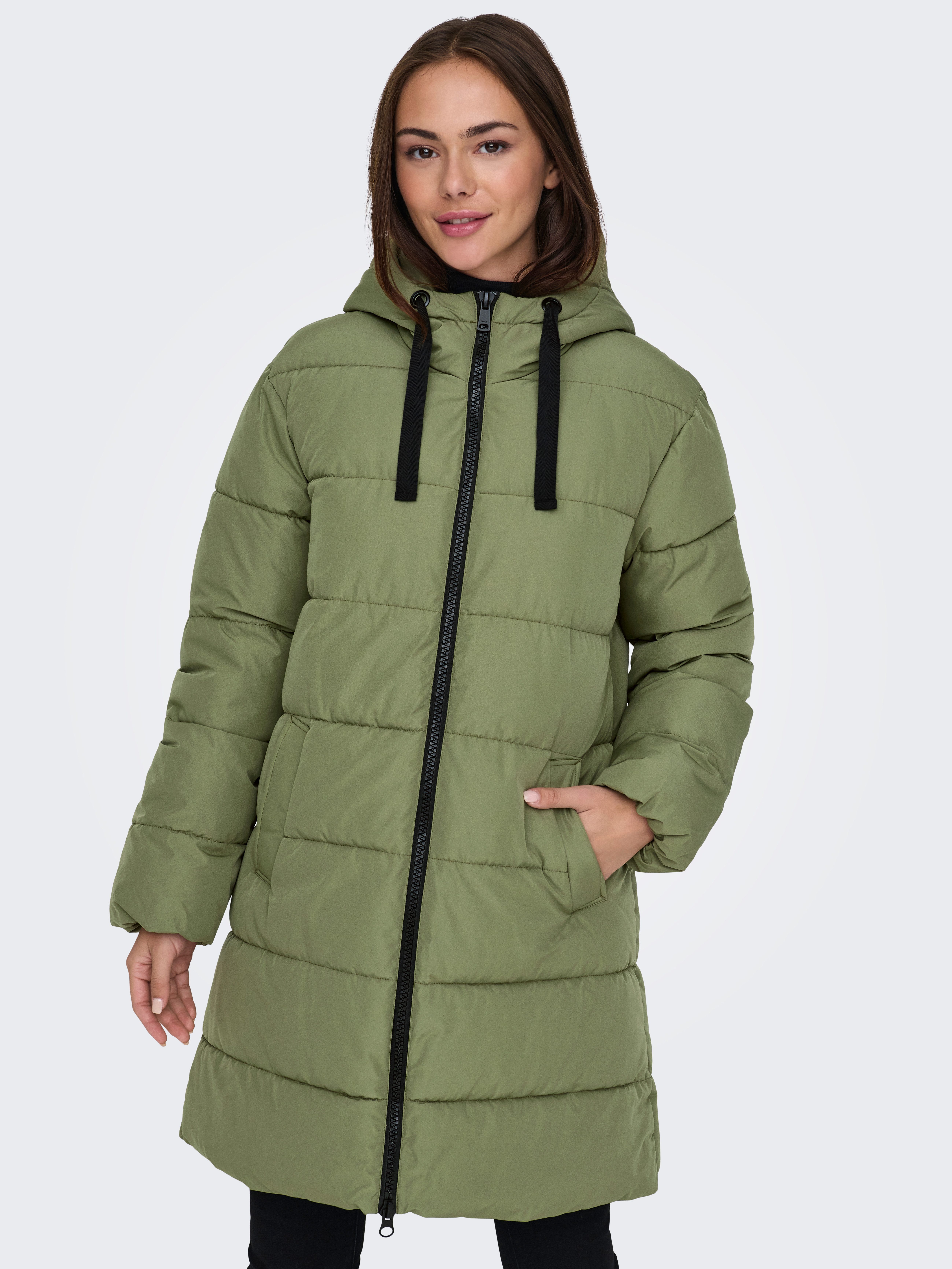 Only Gewatteerde jas ONLCLAIR PUFFER HOOD COAT OTW CC