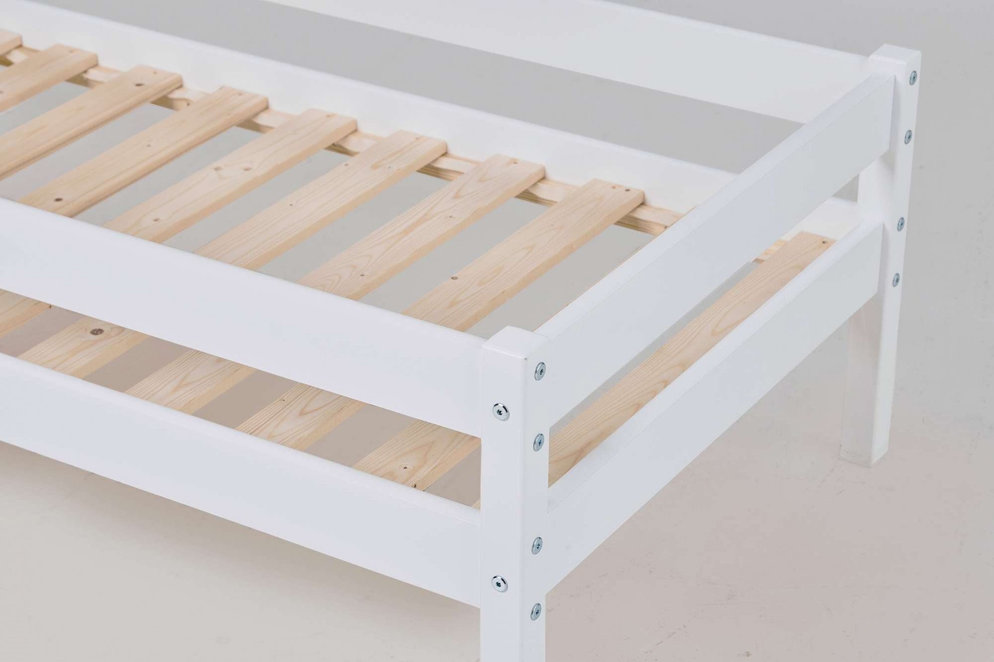 Lüttenhütt Kinderbed ECO One Kinderbed met valbeveiliging en ladder, keuze uit 3 kleuren en matrassen