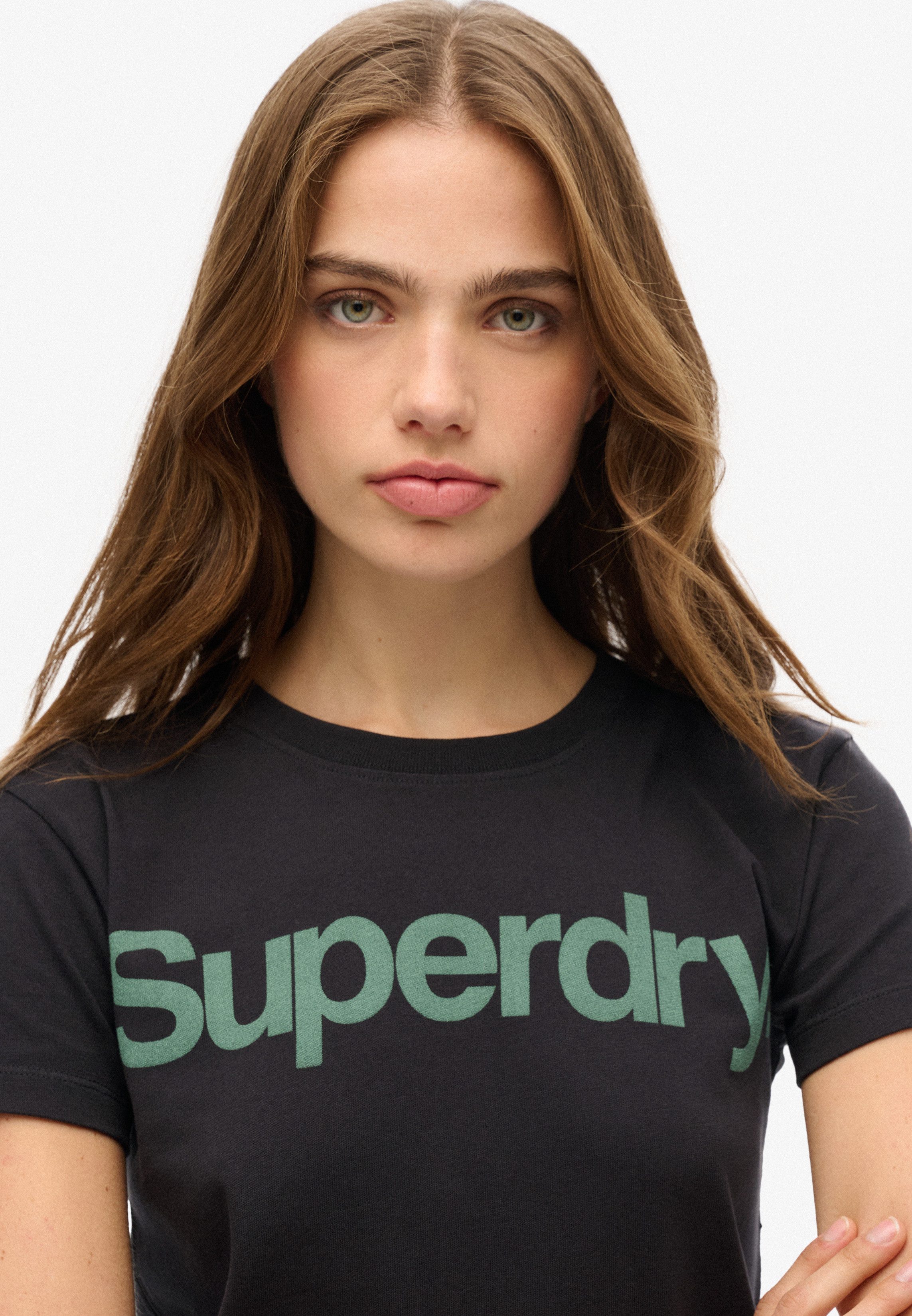 Superdry Shirt met korte mouwen CORE LOGO CITY FITTED TEE