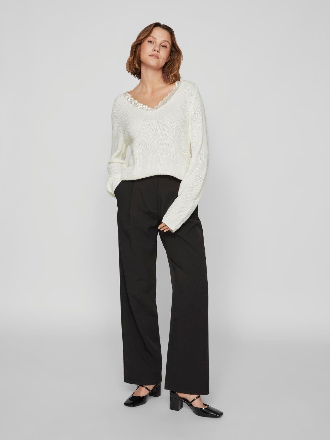 Vila Trui met V-hals VILOU REV V-NECK L/S LACE KNIT TOP -NOOS