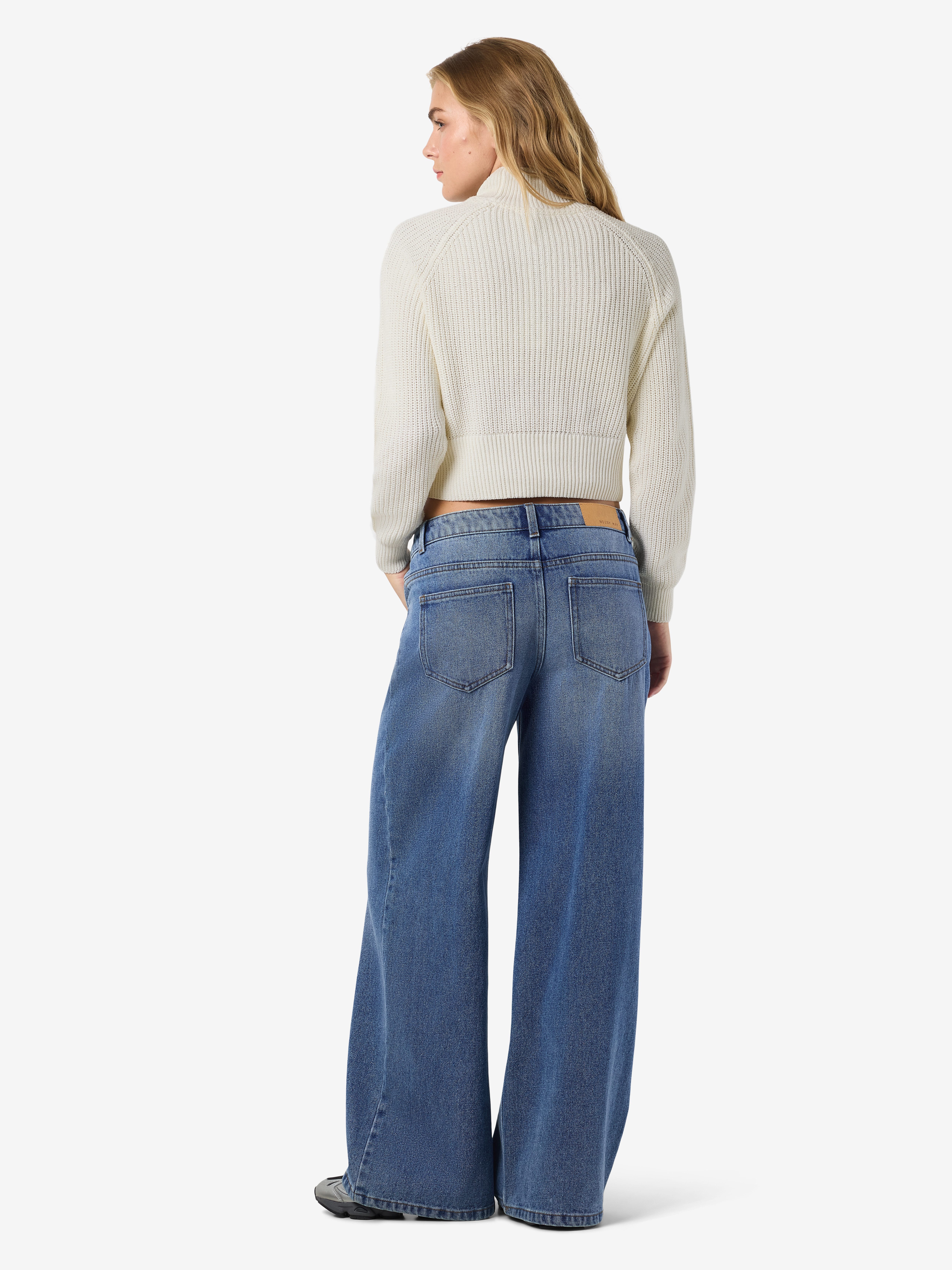 Noisy may Trui met staande kraag NMDARA L/S HIGH NECK KNIT FWD NOOS
