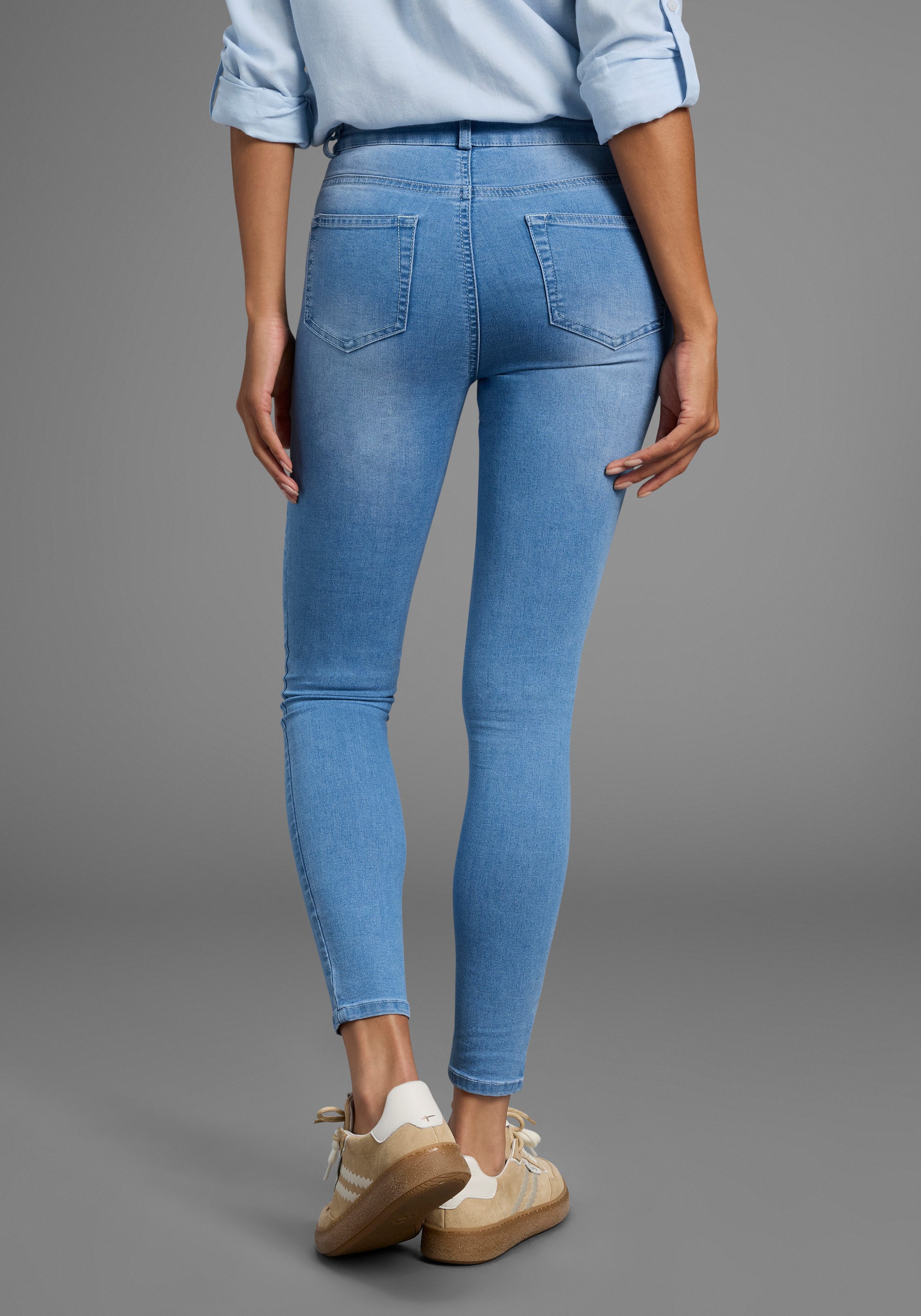 Arizona Skinny fit jeans Ultra Stretch extra-strak gesneden pasvorm, modieuze used-wassing
