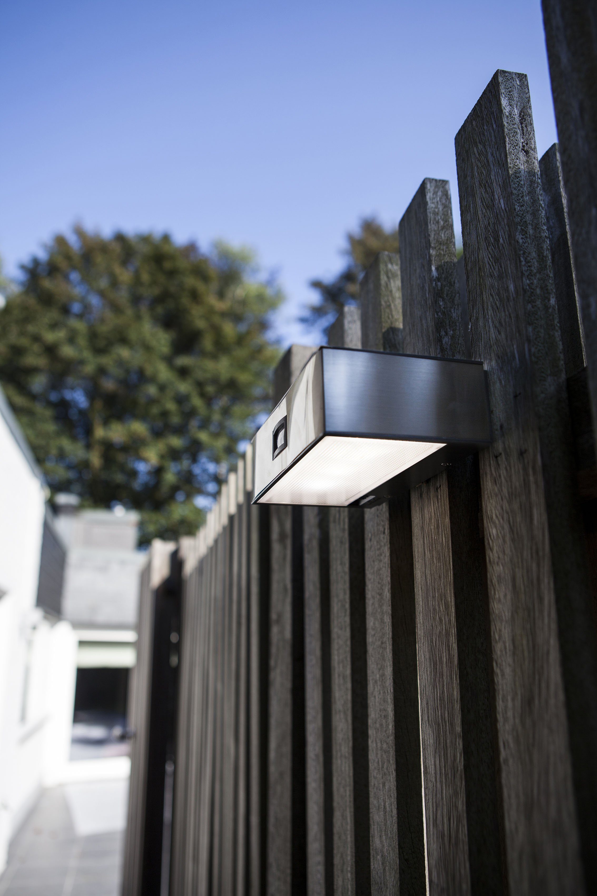 LUTEC Ledwandlamp voor buiten Brick Solarlamp, bewegingsmelder (1 stuk)