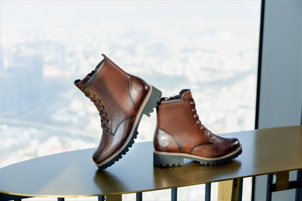 Remonte Veterschoenen blokhak, veterschoen, enkellaars in used look