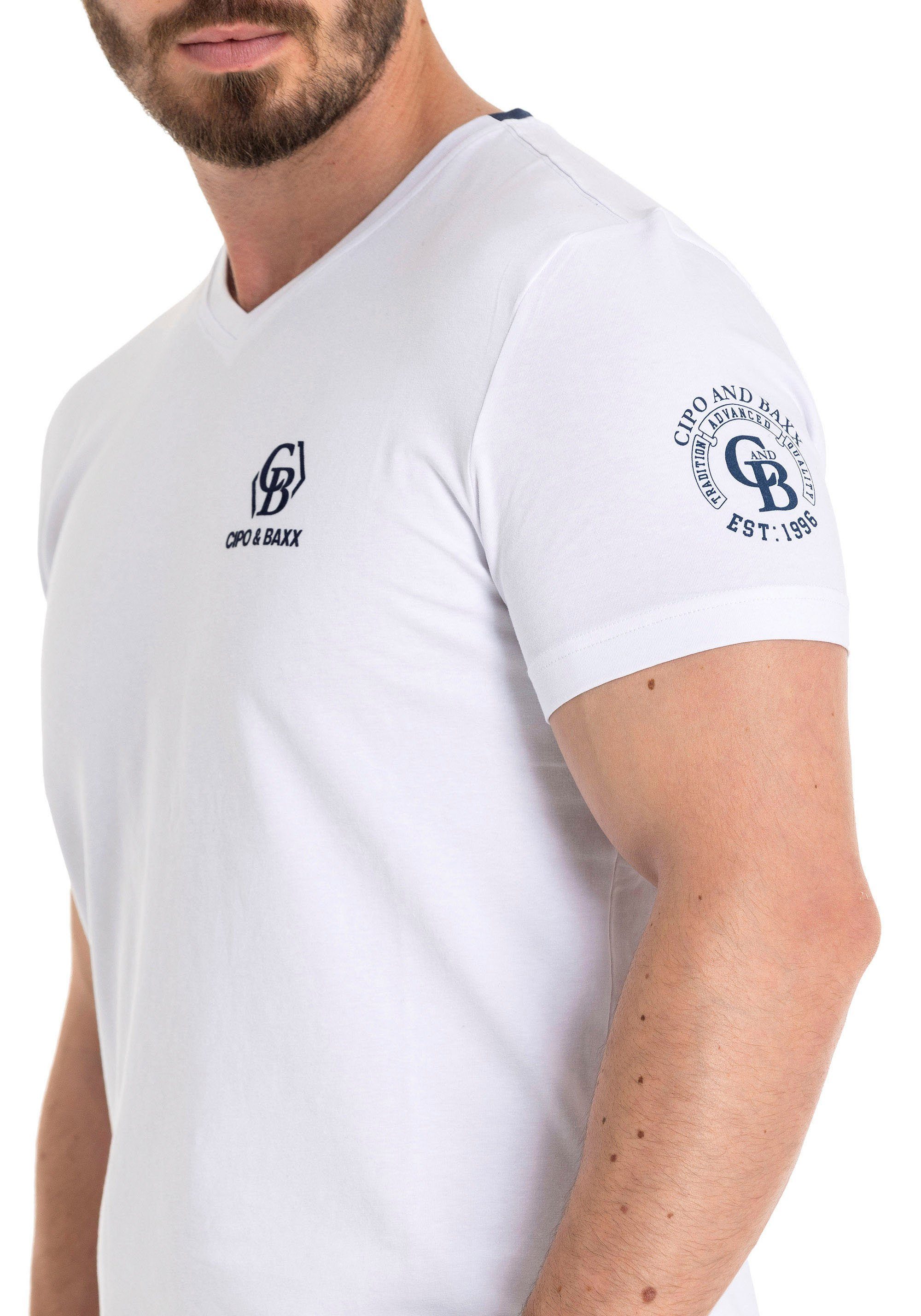Cipo & Baxx Shirt met V-hals met merklabel in fluweel-look