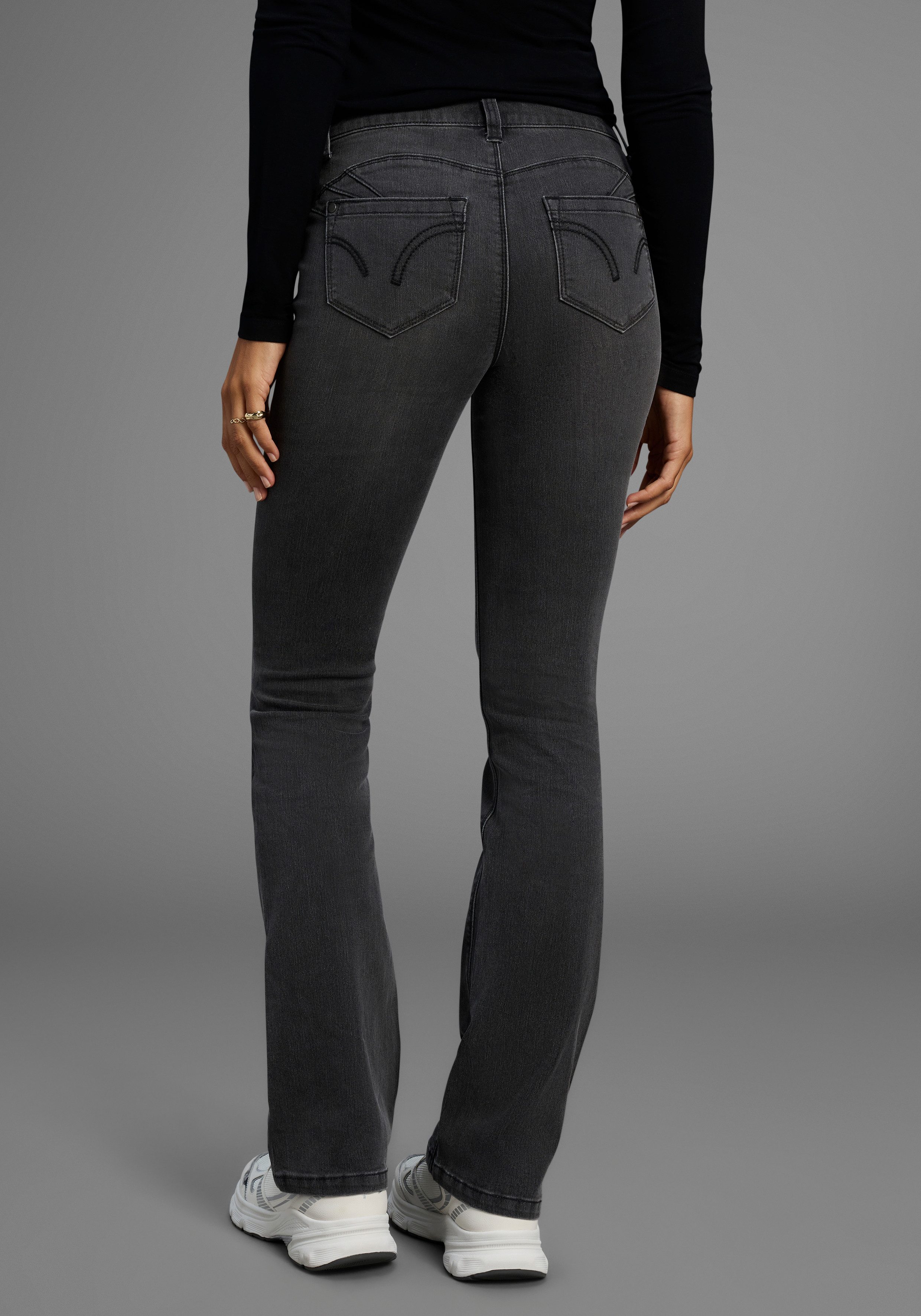 Arizona Bootcut jeans Shaping bootcut, contraststiksels, used-look-wassing, lage taille