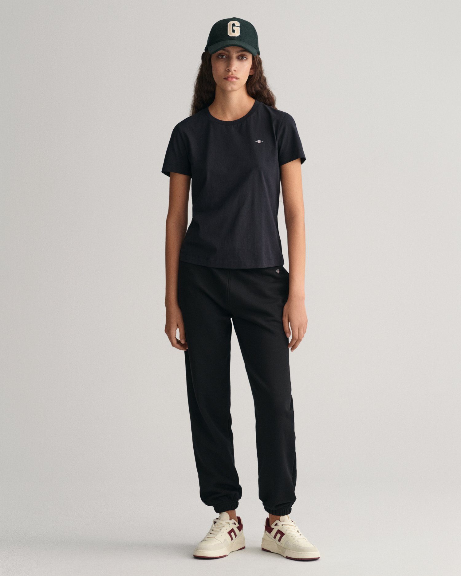 Gant T-shirt REG SHIELD KA T-SHIRT met een klein geborduurd wapenschild op de borst