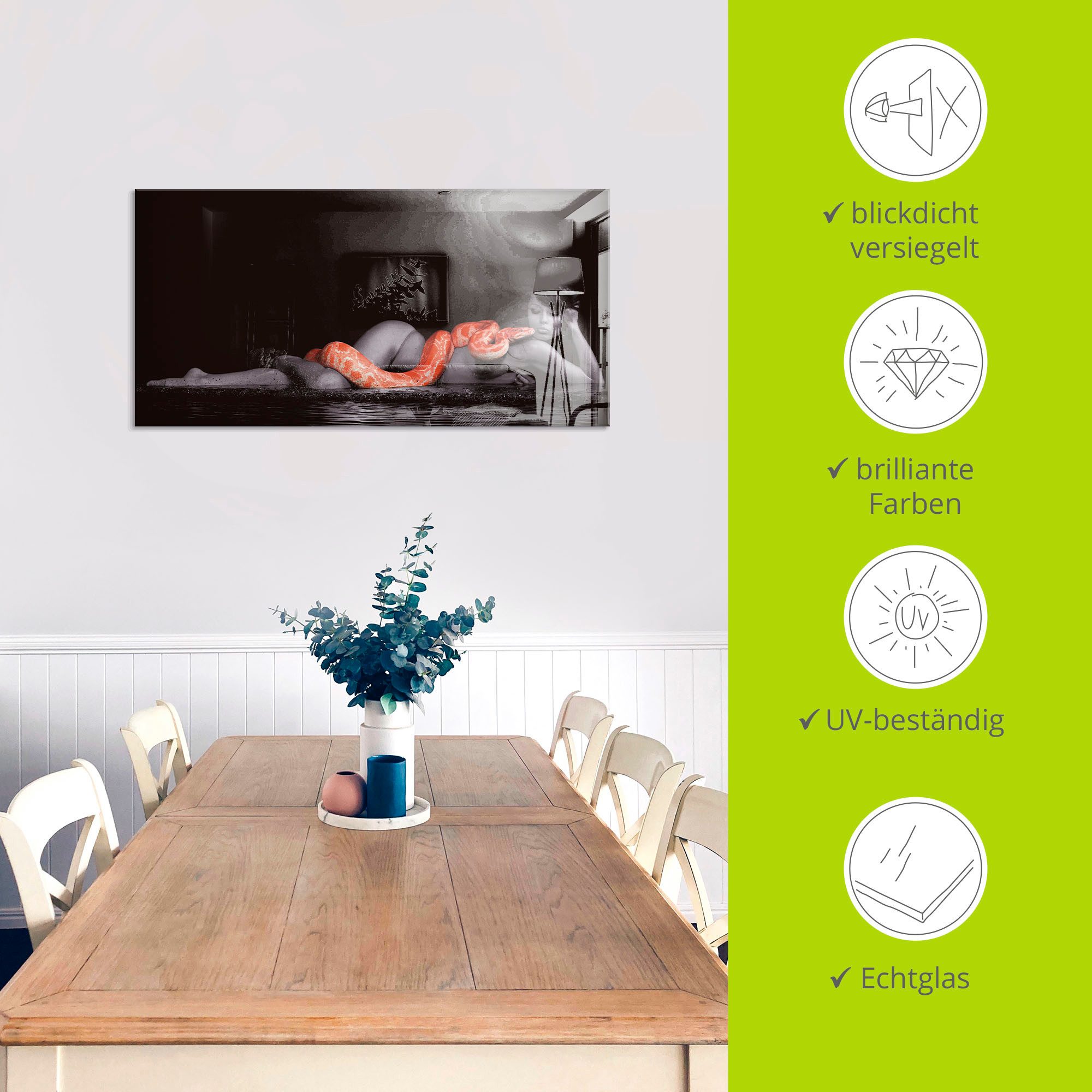 Artland Print op glas Vrouw in water liggend met rode python