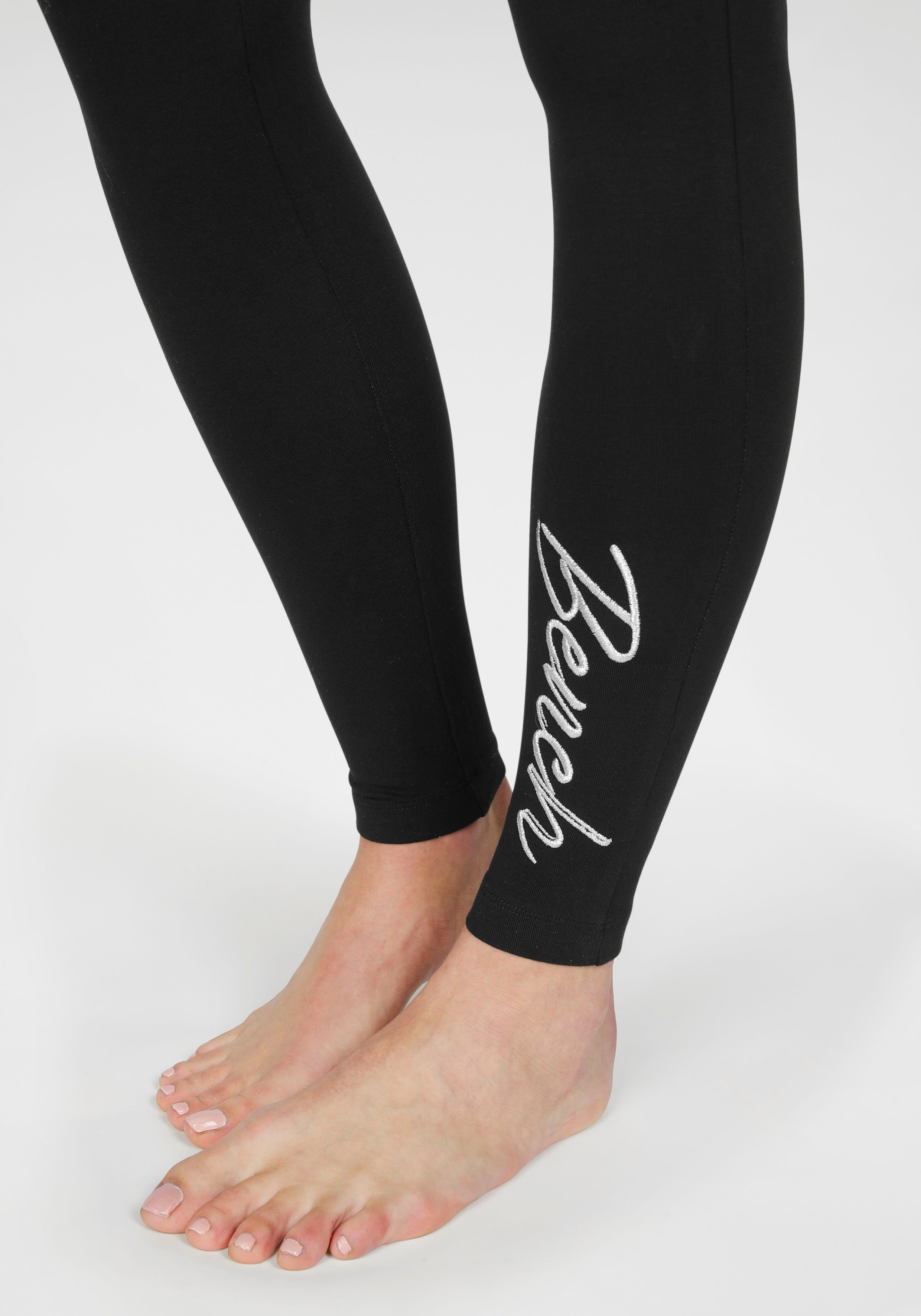 Bench. Loungewear Legging met glanzend logoborduursel