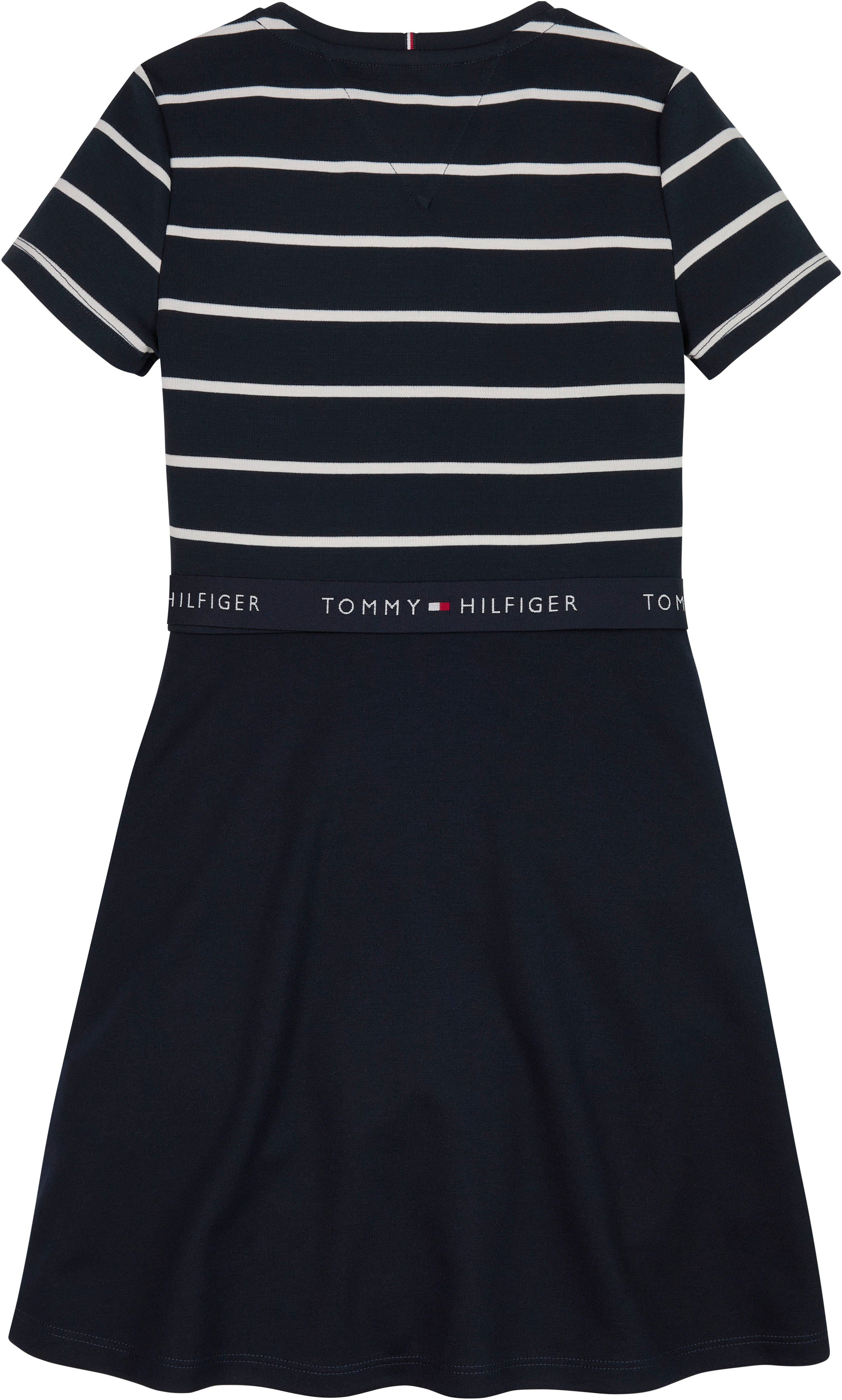 Tommy Hilfiger Jerseyjurk ESSENTIAL SKATER DRESS met merklabel op de tailleband