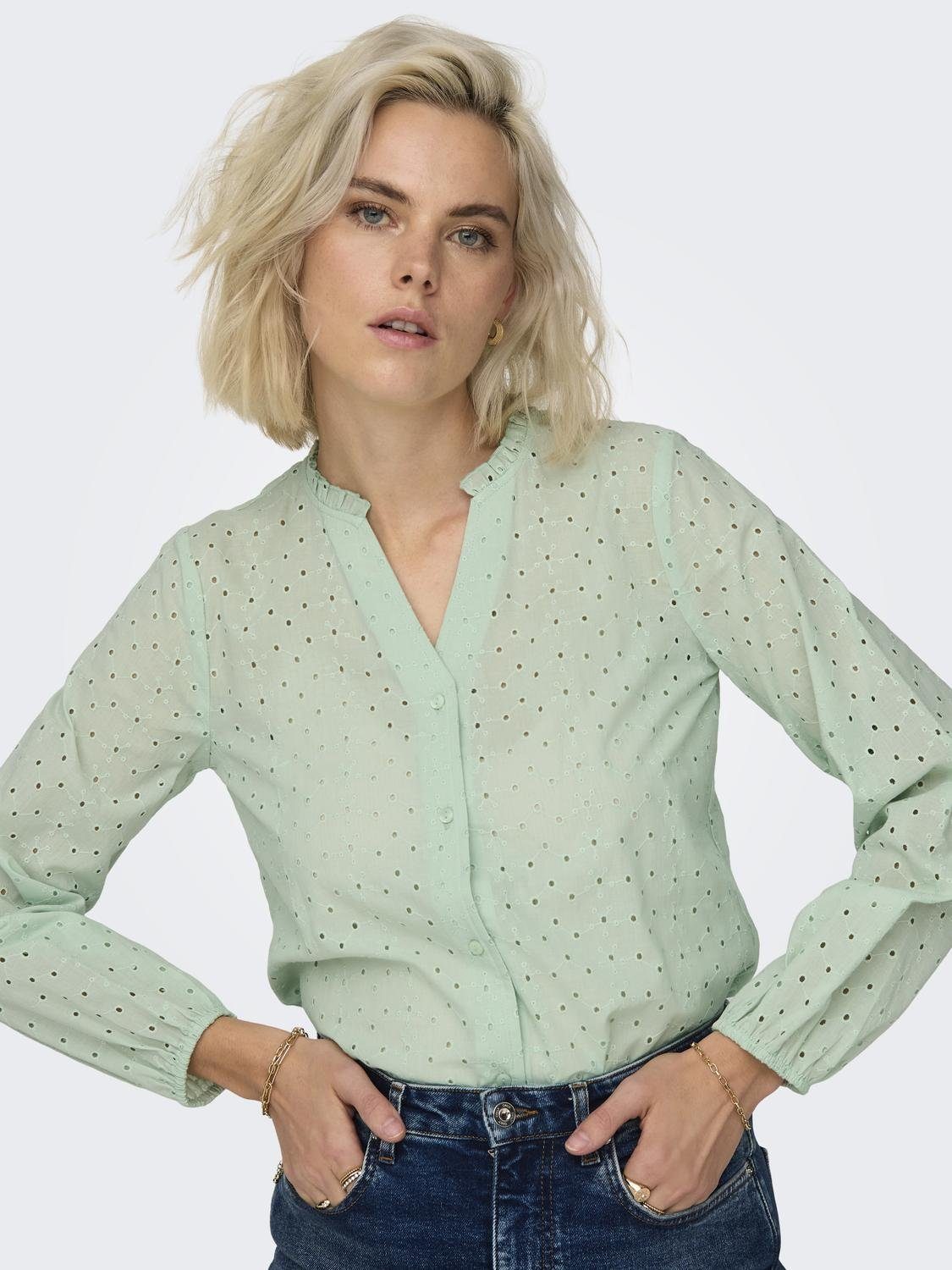 Only Kanten blouse ONLALFIE NICE EMB LS SHIRT WVN