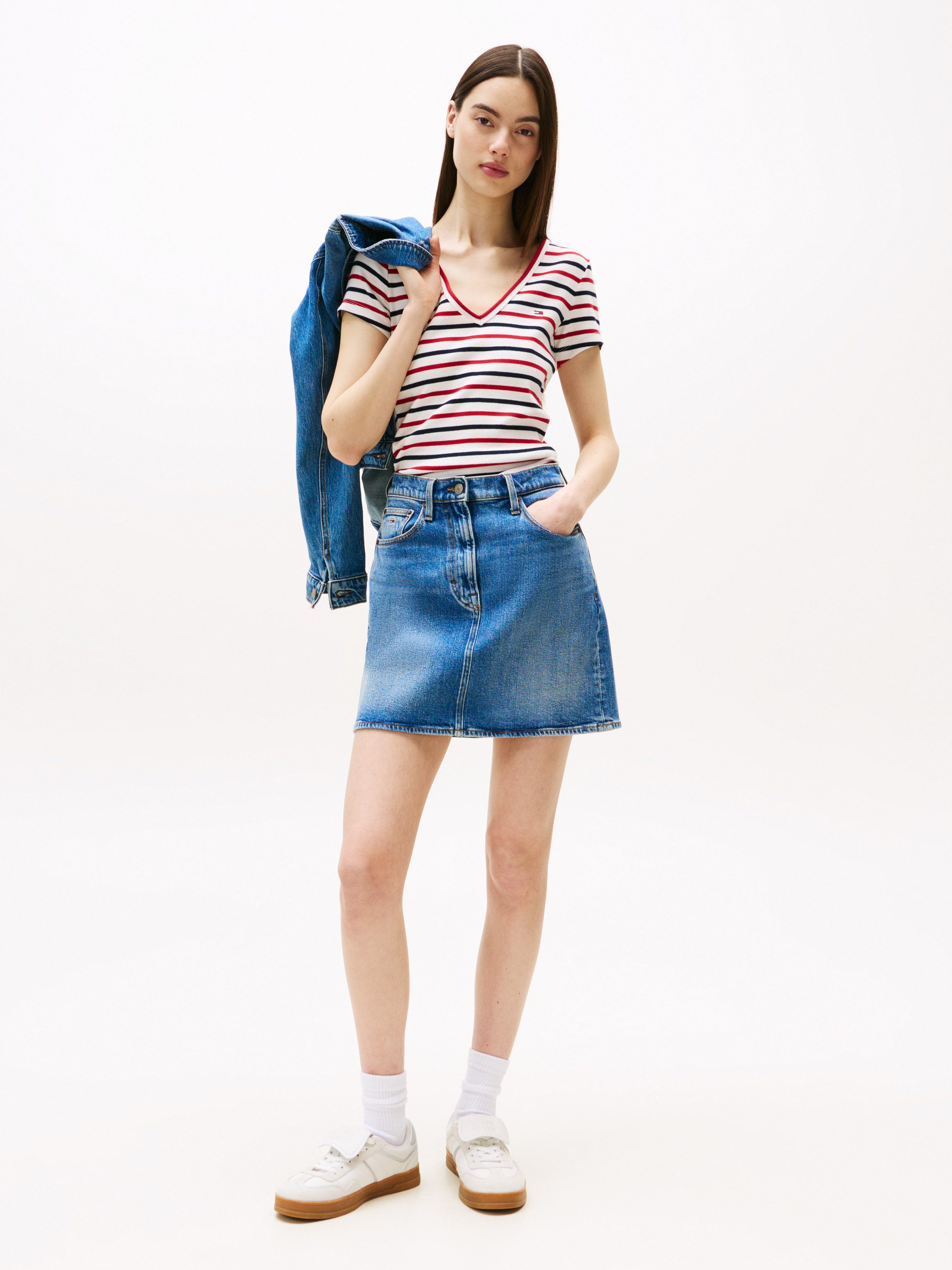 TOMMY JEANS T-shirt TJW SLIM ESSENTIAL RIB V SS