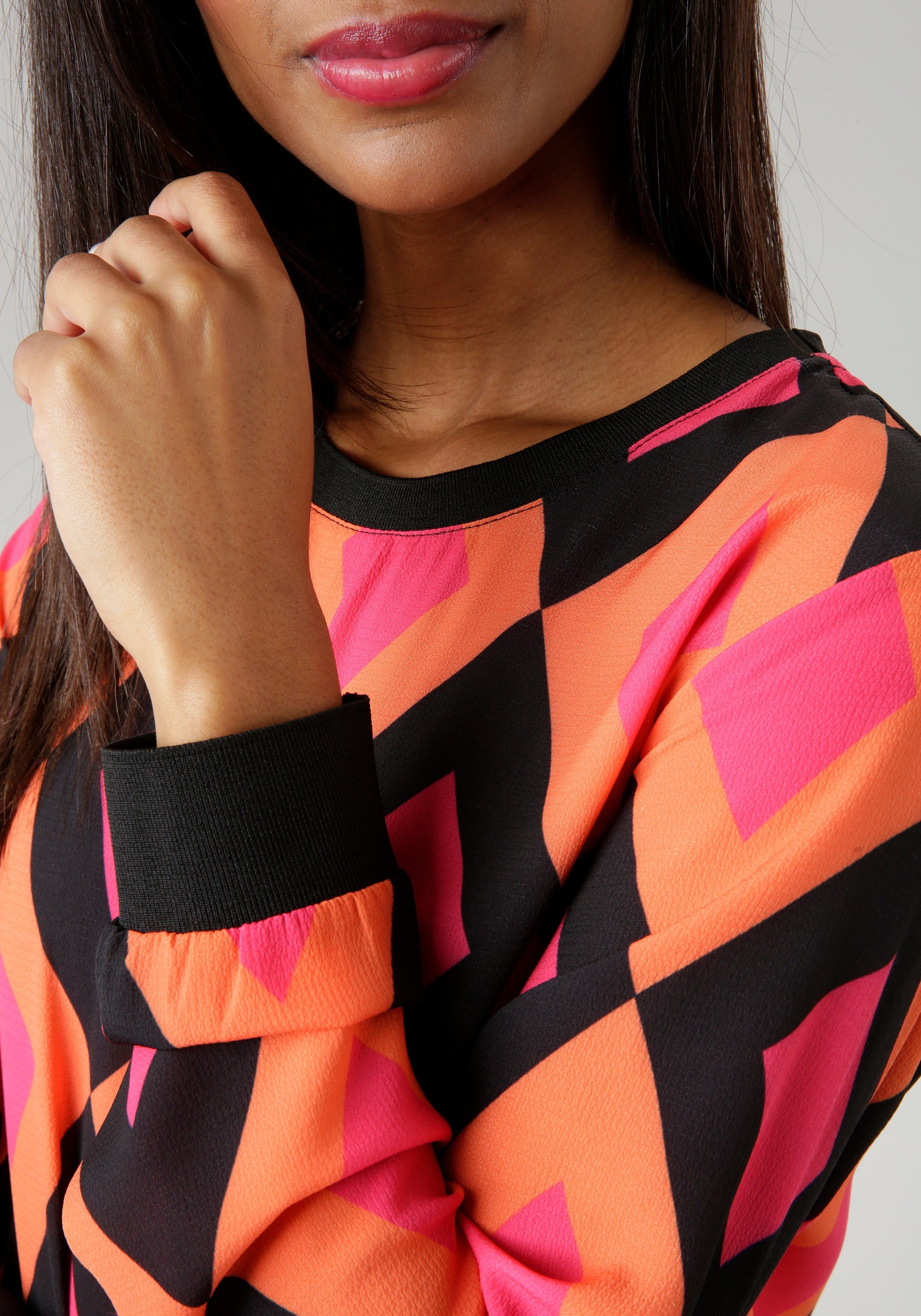 Aniston SELECTED Shirtblouse met effen borden en retro-patroon
