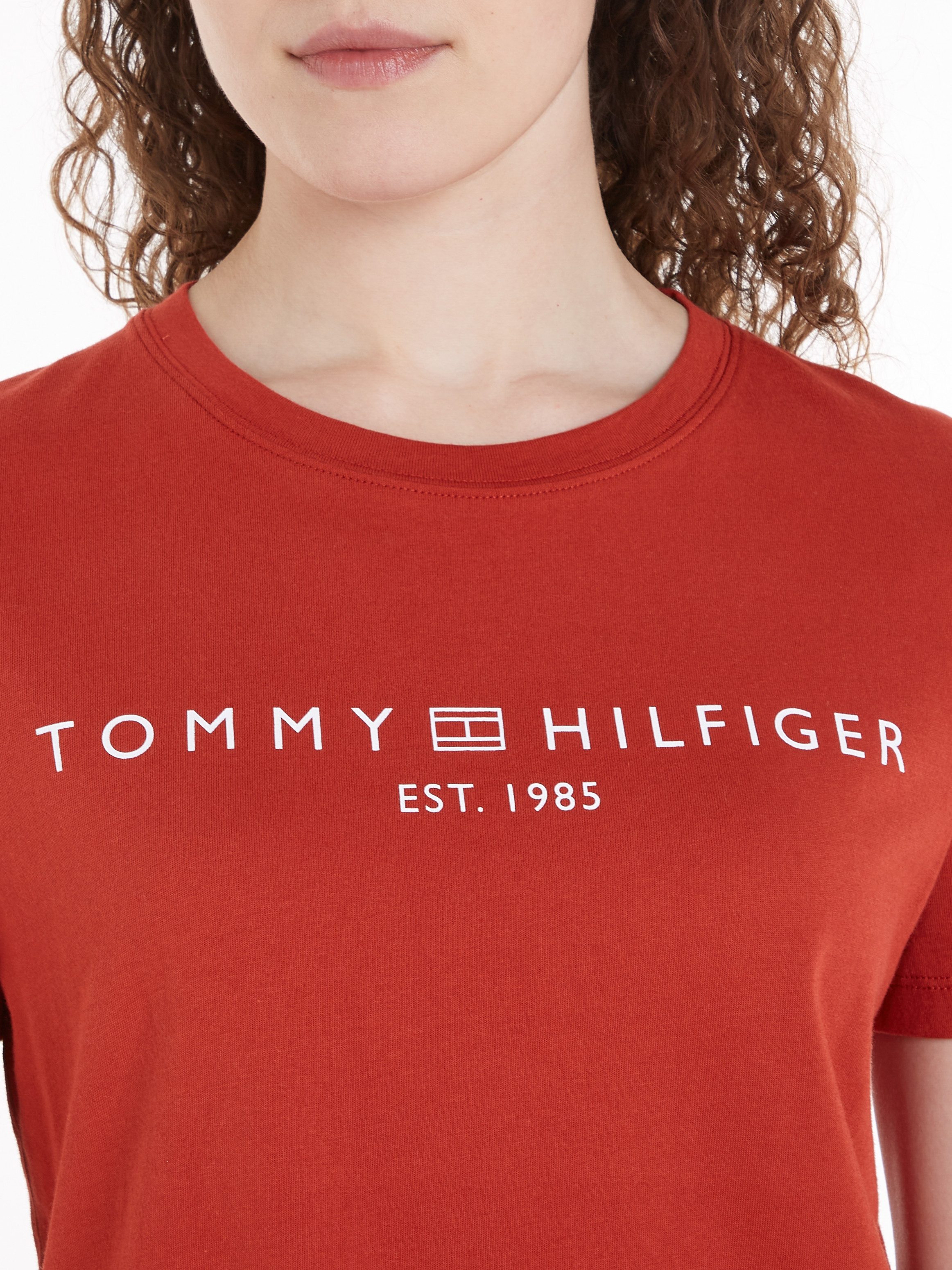 Tommy Hilfiger T-shirt REG CORP LOGO C-NK SS met een logo-opschrift