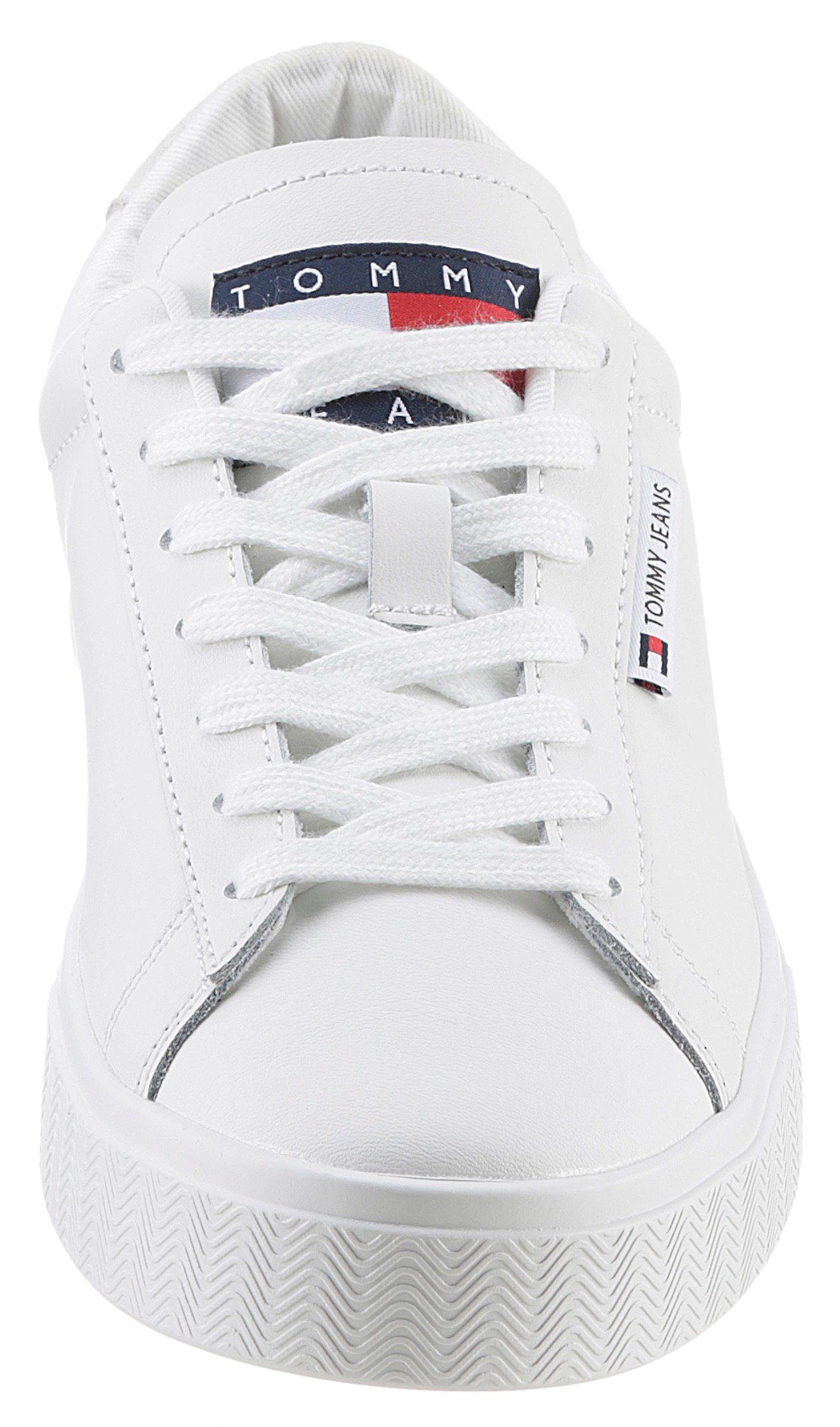 TOMMY JEANS Plateausneakers TJW CUPSOLE SNEAKER ESS met logo-patch op de tong, vrijetijdsschoen, lage schoen, veterschoen