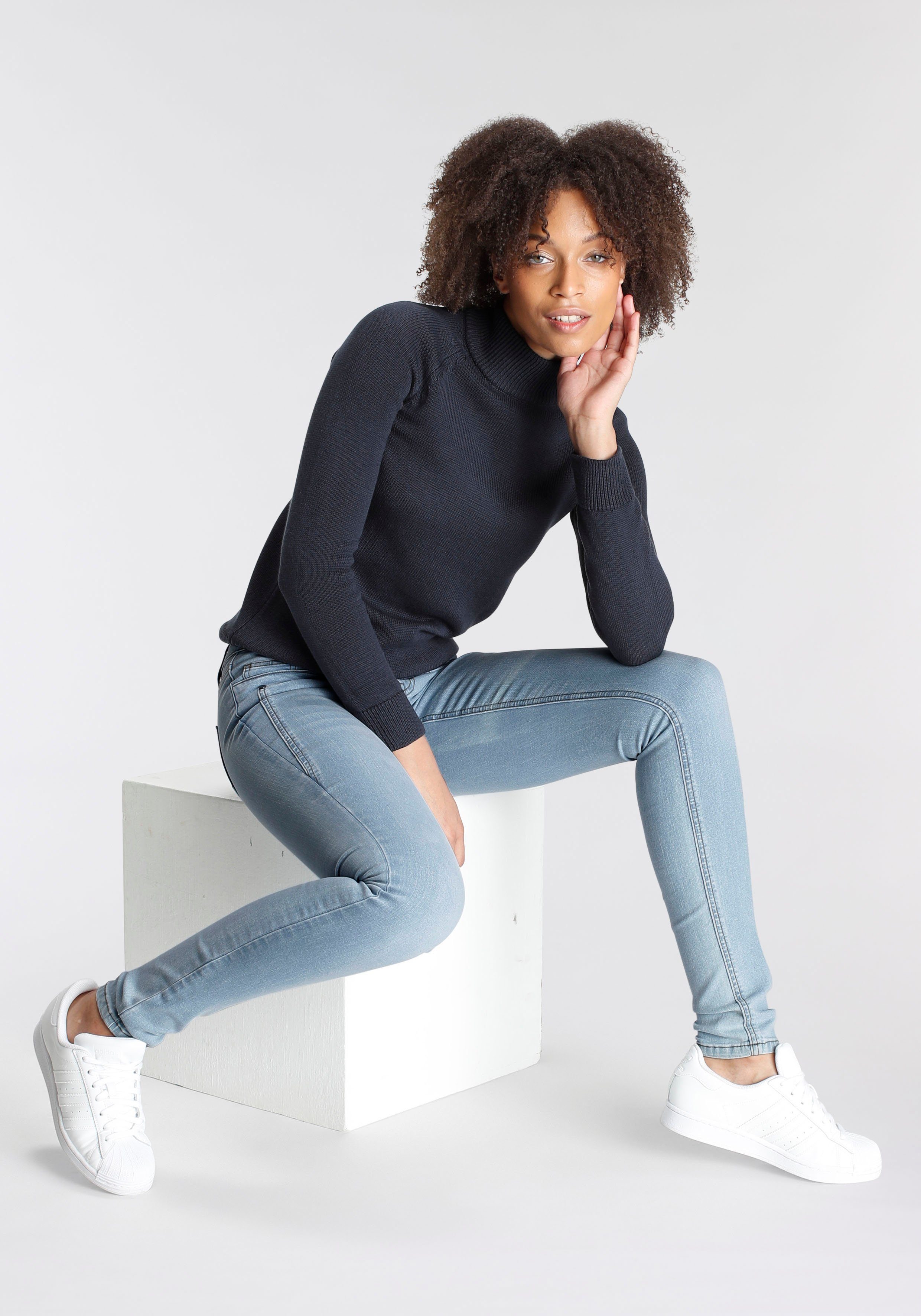 Arizona Skinny fit jeans Met geren extra-strakke been snit, lage taille