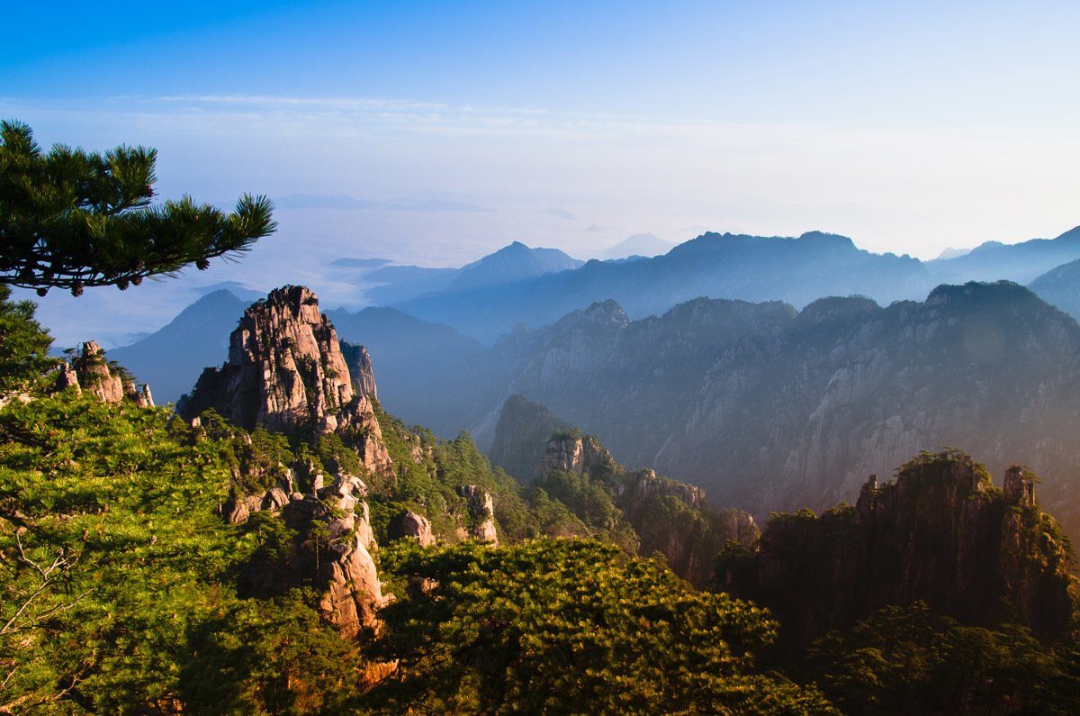 Papermoon Fotobehang Berg Huangshan Vliesbehang, eersteklas digitale print