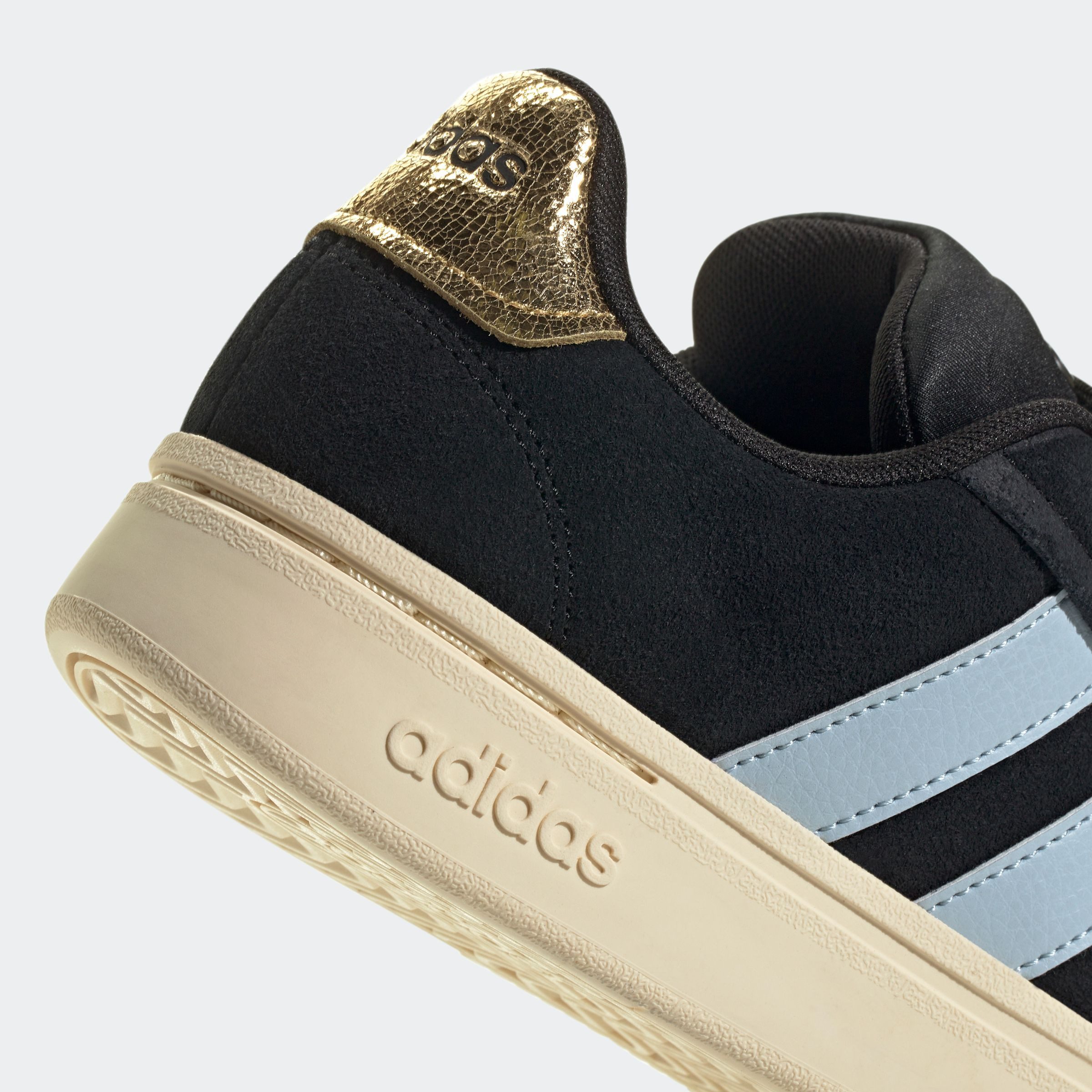 adidas Sportswear Sneakers GRAND COURT ALPHA 00S Design geïnspireerd door de adidas Campus 00